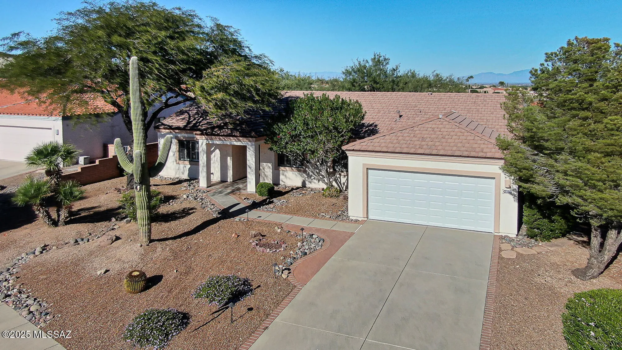 Property Slideshow image 2 of 51 | 4049 s via del picamaderos, Green Valley, AZ, 85622