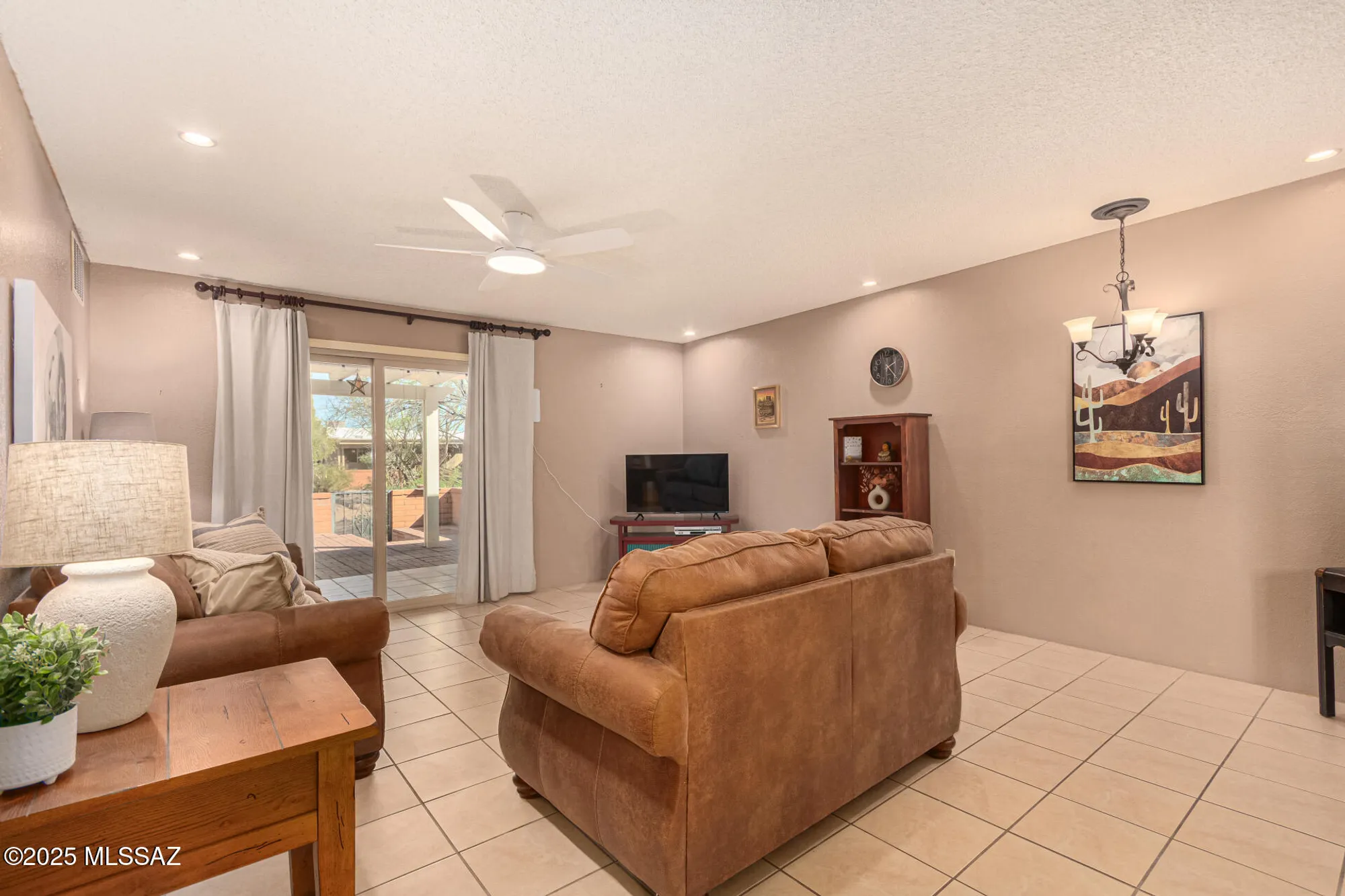Property Slideshow image 9 of 29 | 206 n calle acuarela, Green Valley, AZ, 85614