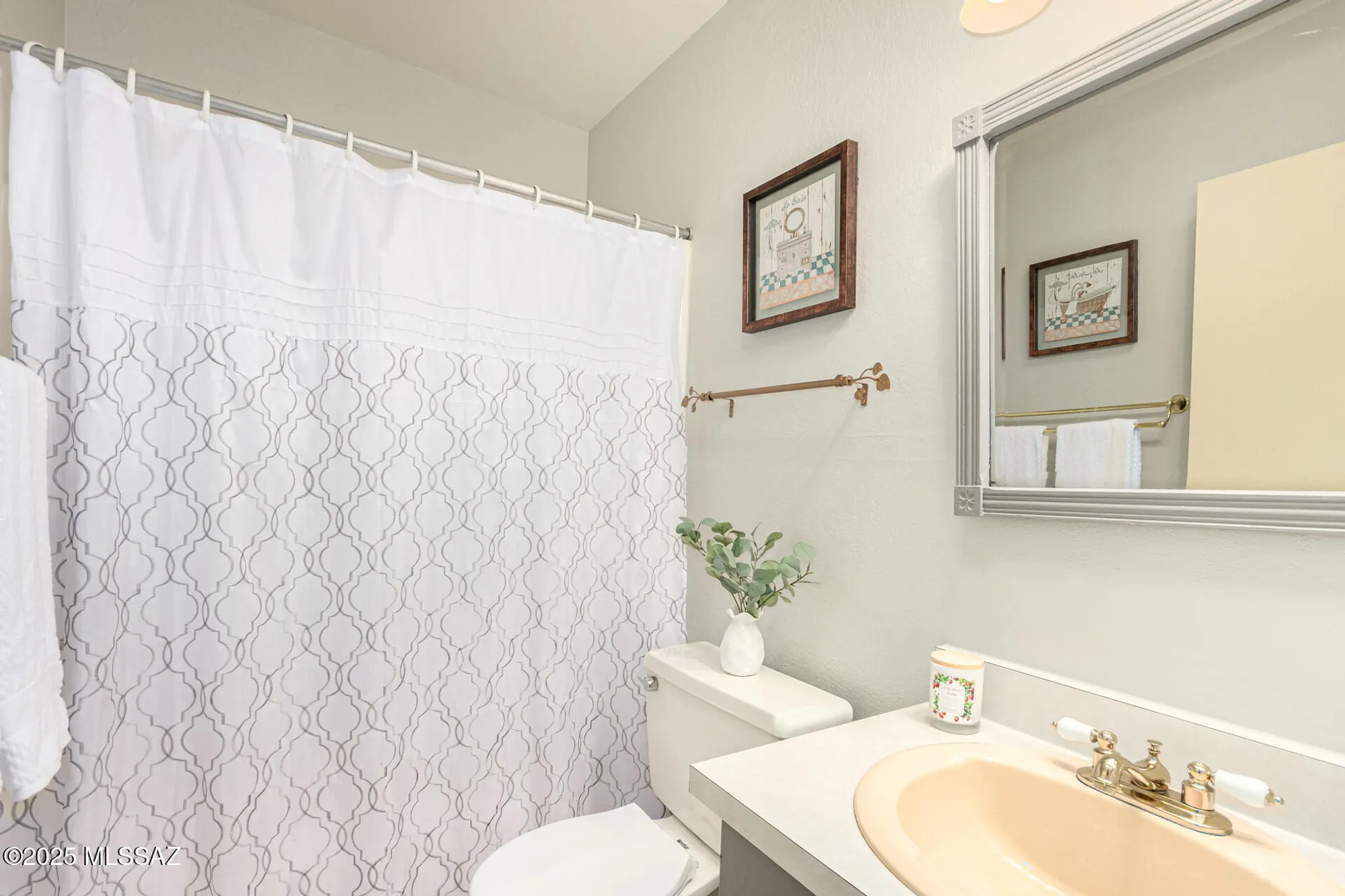 Property Slideshow image 23 of 29 | 206 n calle acuarela, Green Valley, AZ, 85614