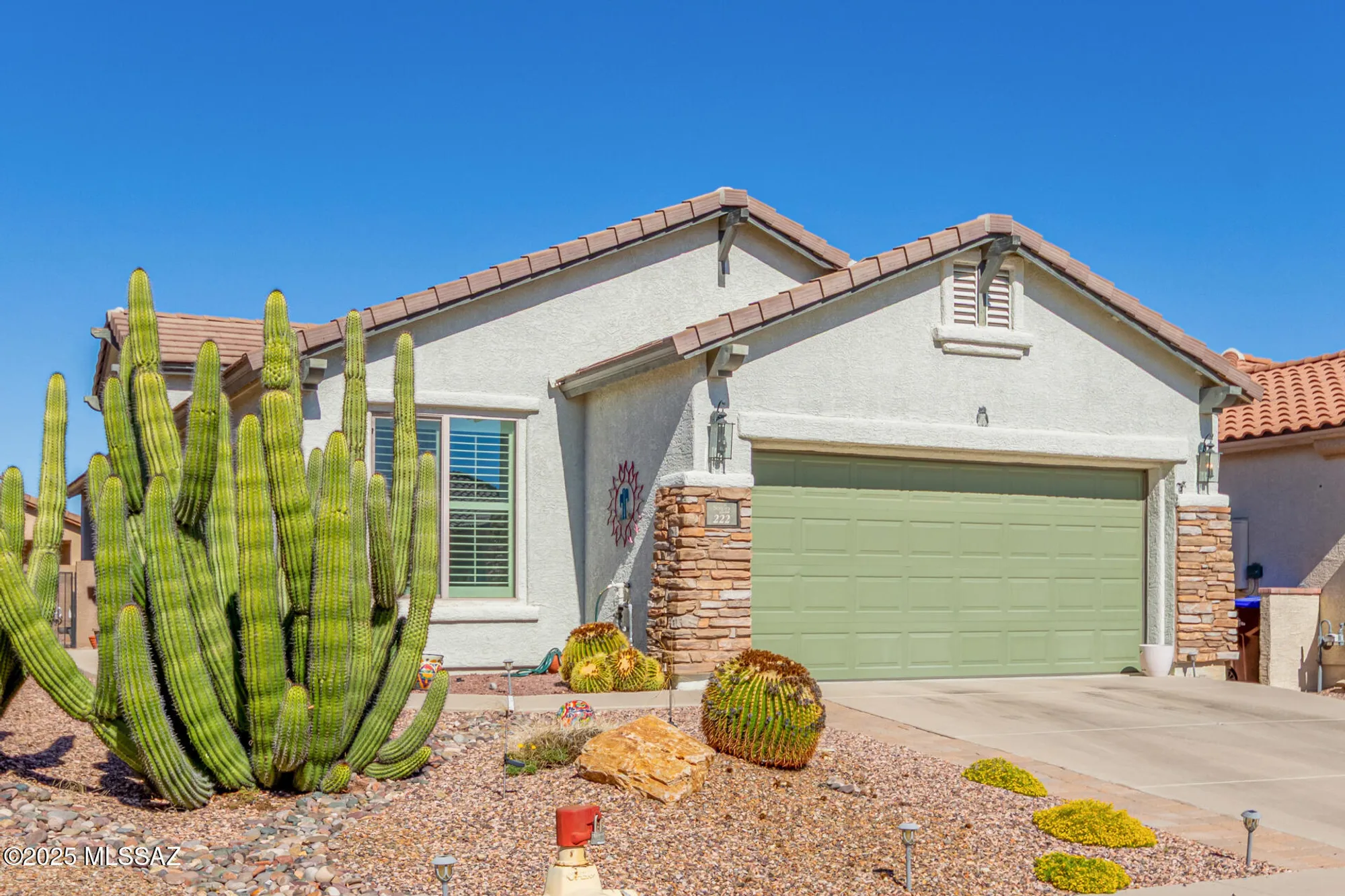 Property Slideshow image 3 of 45 | 222 w calle del estribo, Sahuarita, AZ, 85629