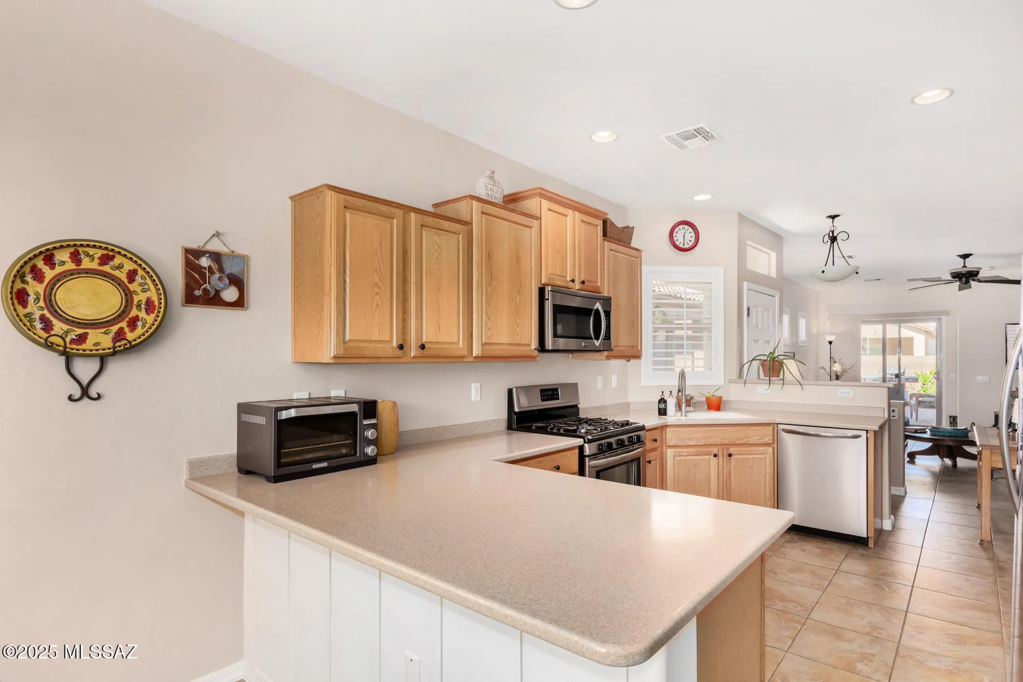 Property Slideshow image 13 of 45 | 222 w calle del estribo, Sahuarita, AZ, 85629