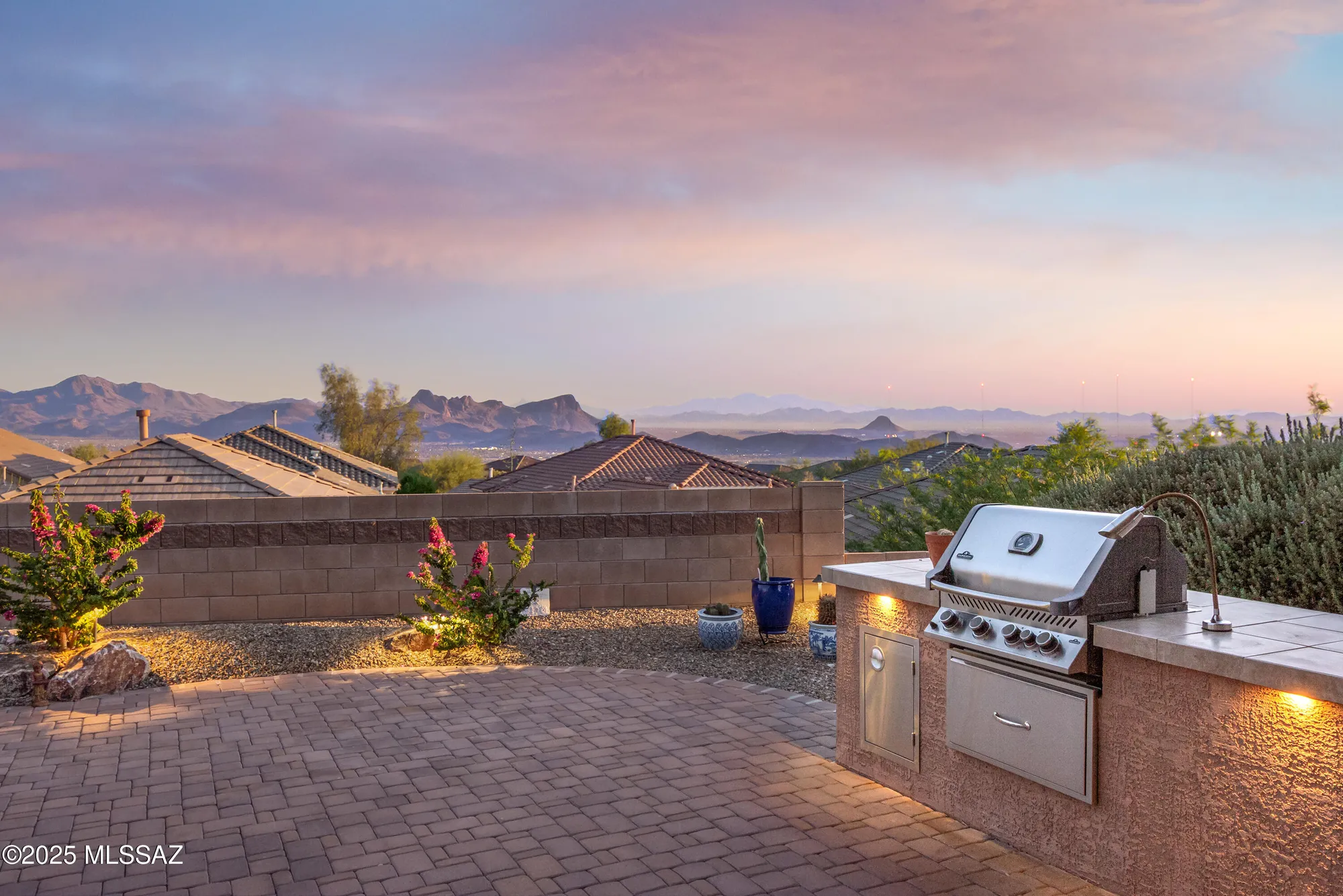 Property Slideshow image 21 of 40 | 13529 n buckhorn cholla dr, Marana, AZ, 85658