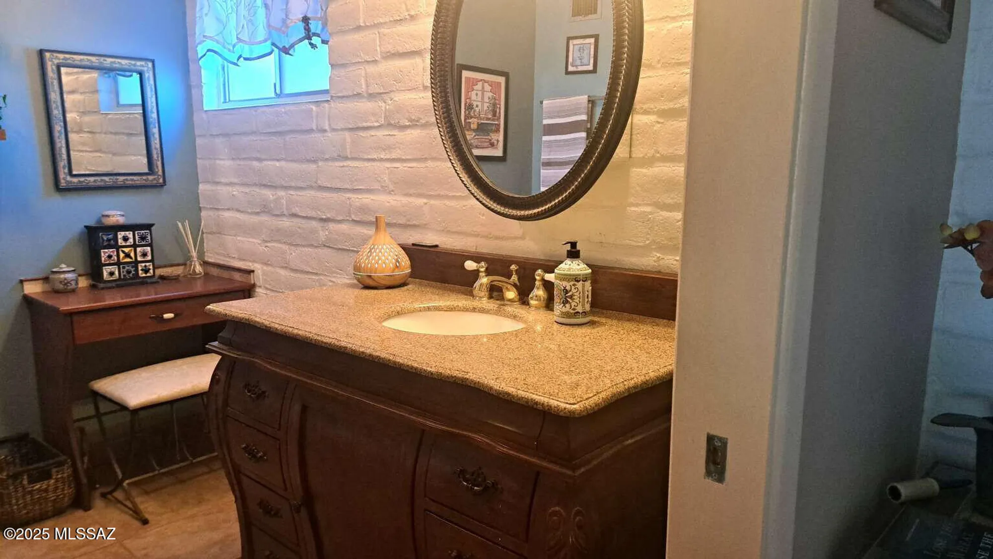 Property Slideshow image 14 of 32 | 157 e el limon, Green Valley, AZ, 85614