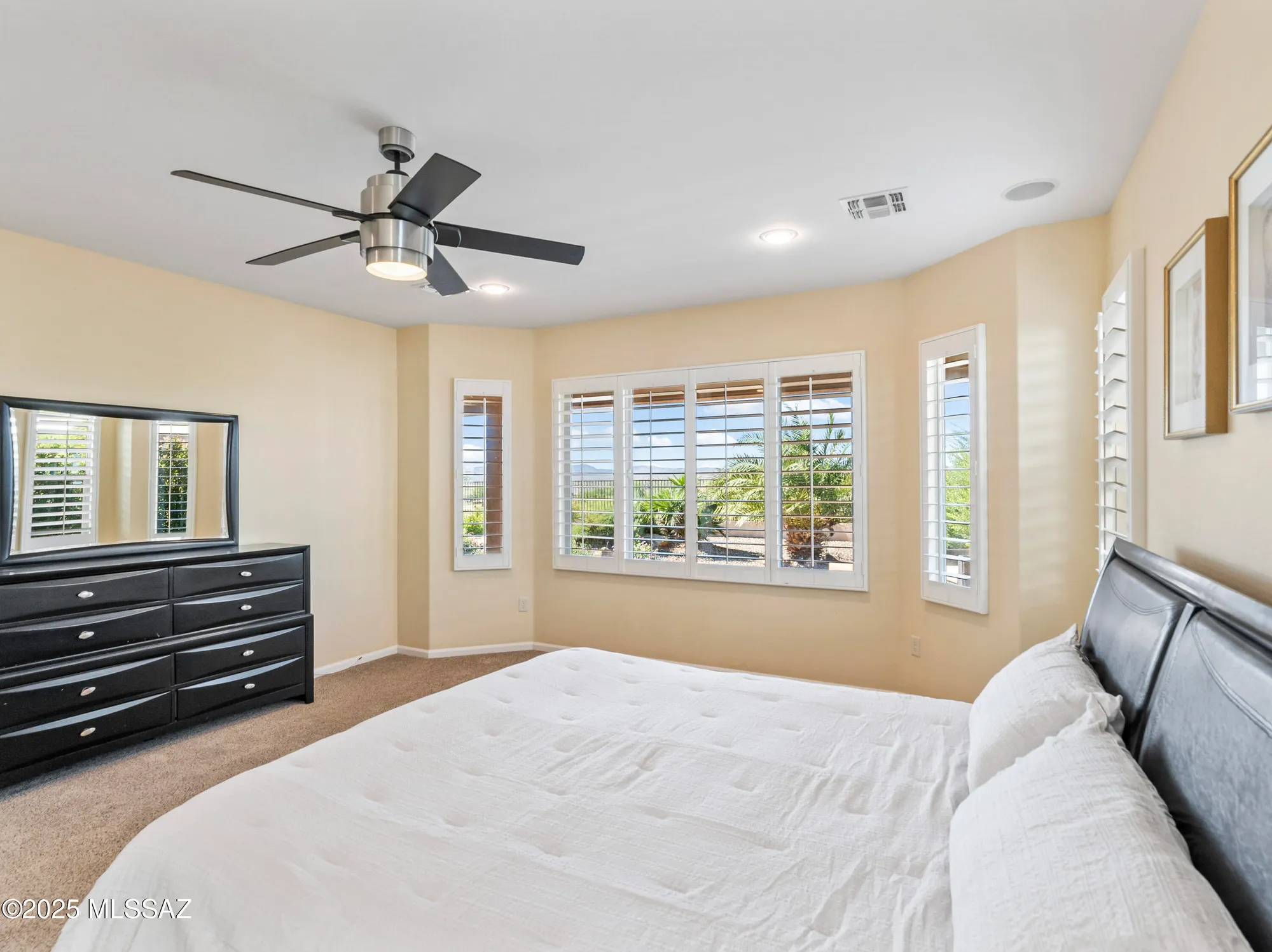 Property Slideshow image 18 of 32 | 32480 s egret trl, Oracle, AZ, 85623