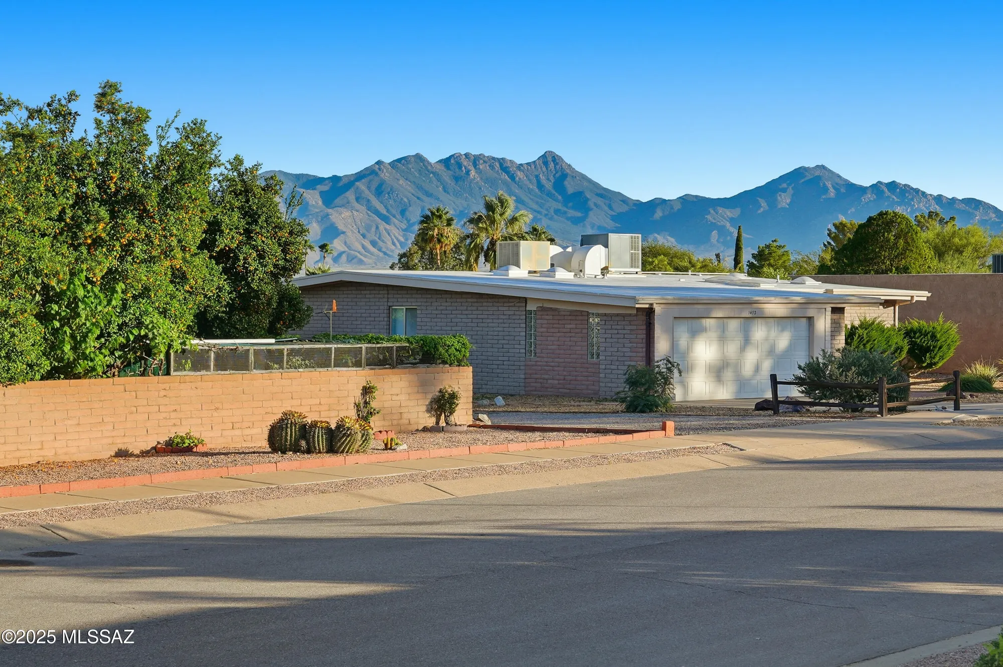 Property Slideshow image 5 of 49 | 425 w san ignacio, Green Valley, AZ, 85614