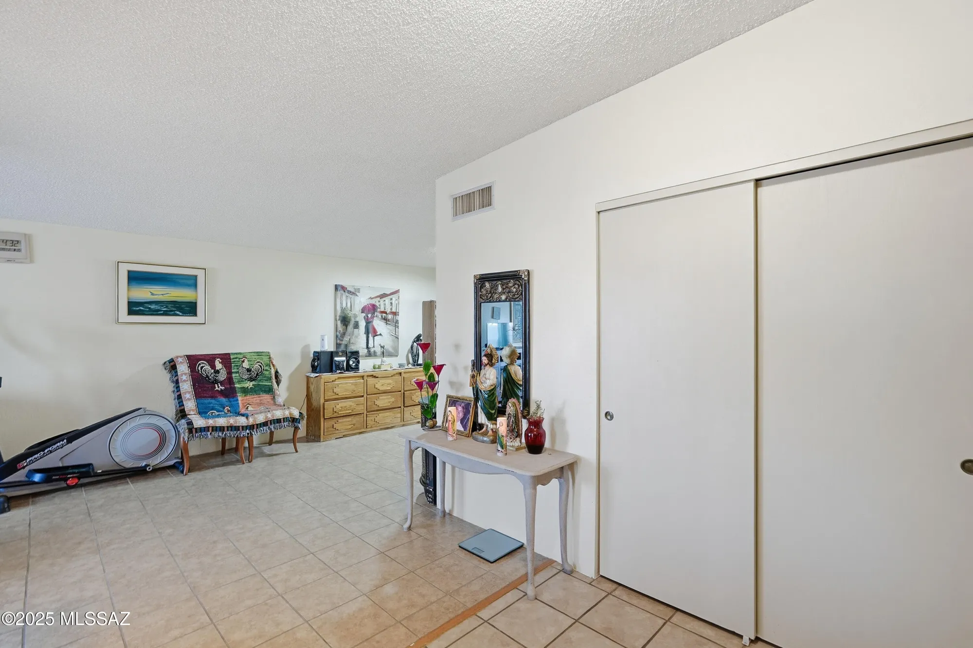Property Slideshow image 7 of 49 | 425 w san ignacio, Green Valley, AZ, 85614
