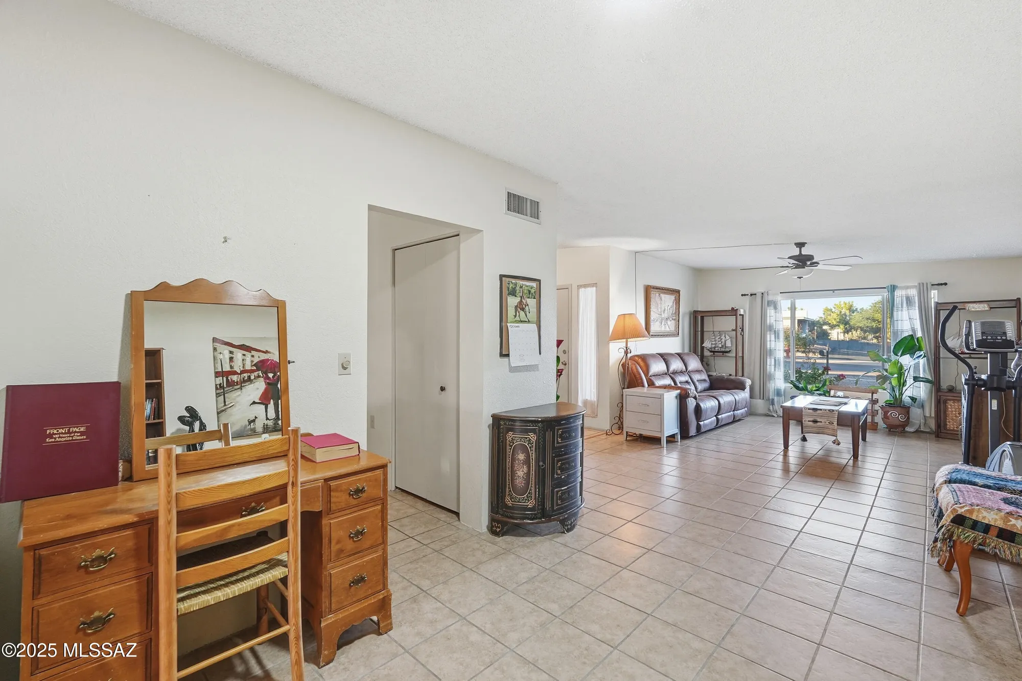 Property Slideshow image 8 of 49 | 425 w san ignacio, Green Valley, AZ, 85614