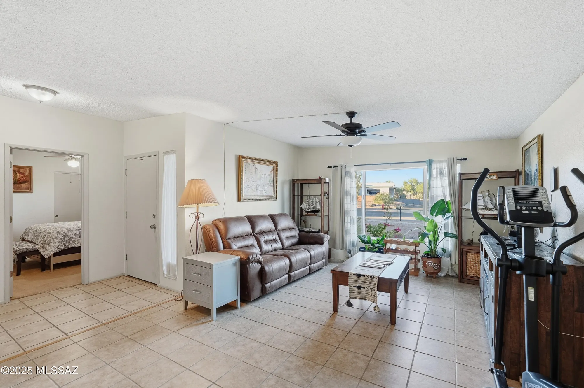 Property Slideshow image 13 of 49 | 425 w san ignacio, Green Valley, AZ, 85614
