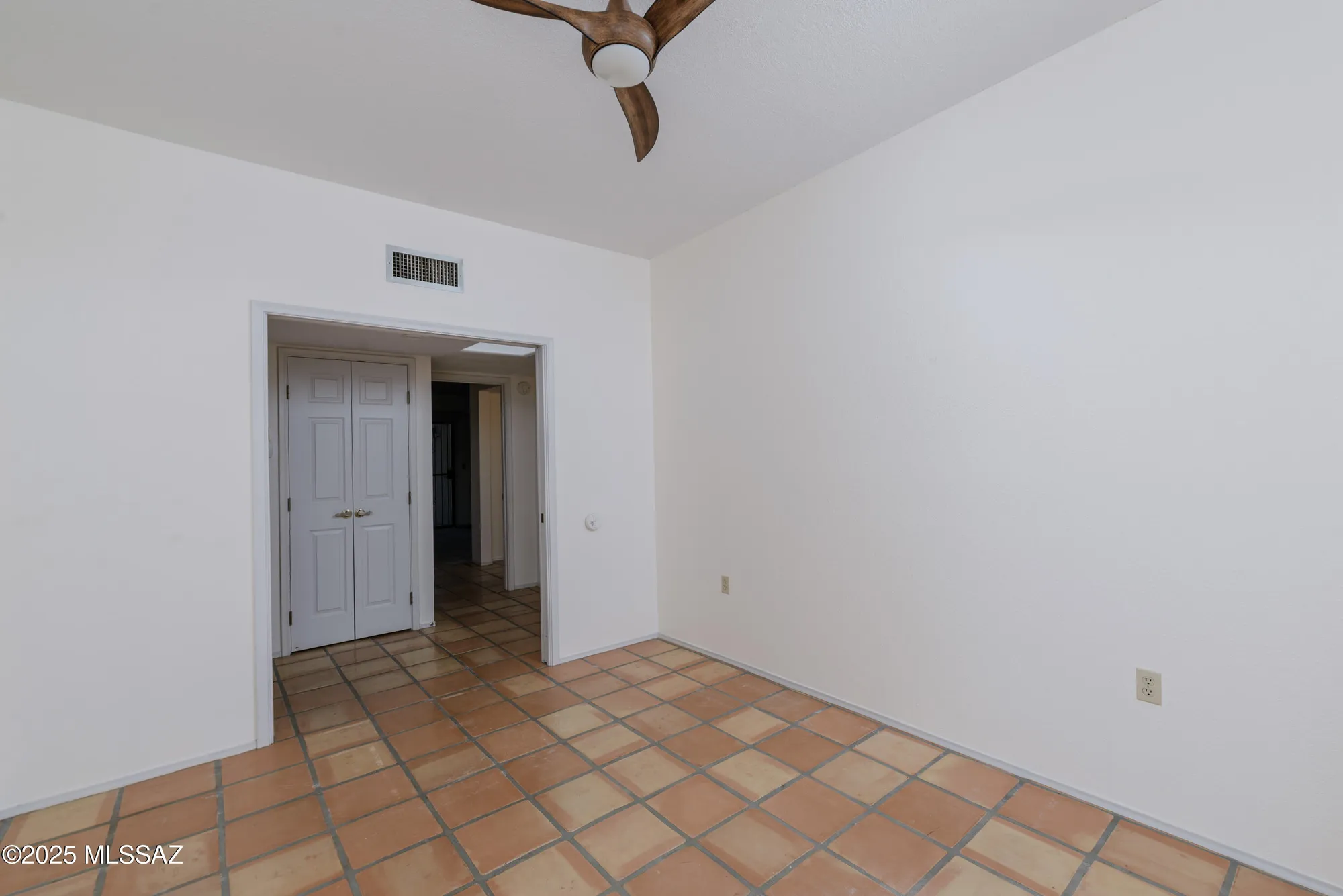 Property Slideshow image 21 of 44 | 8647 n candlewood loop, Tucson, AZ, 85704