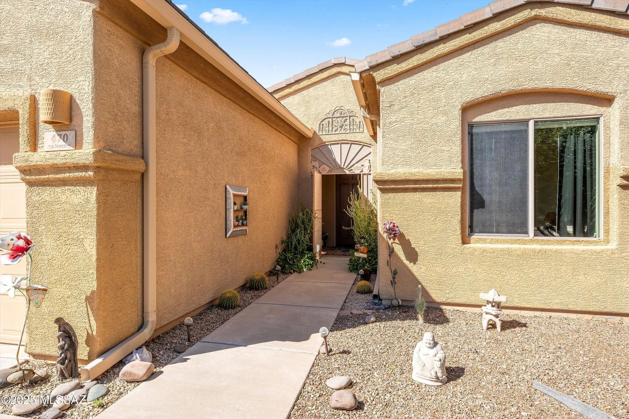 Property Slideshow image 3 of 31 | 470 w calle artistica, Green Valley, AZ, 85614