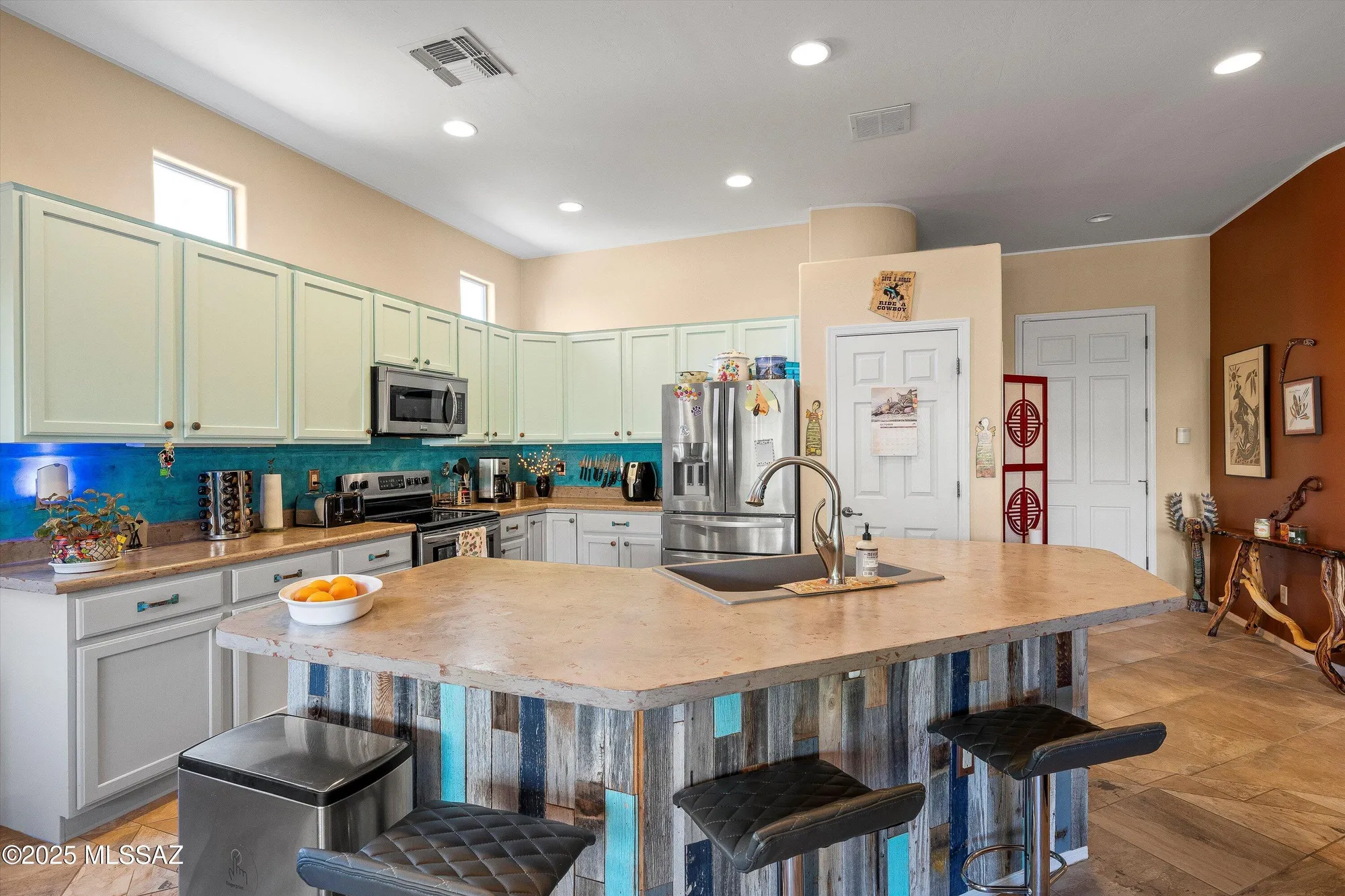 Property Slideshow image 10 of 31 | 470 w calle artistica, Green Valley, AZ, 85614