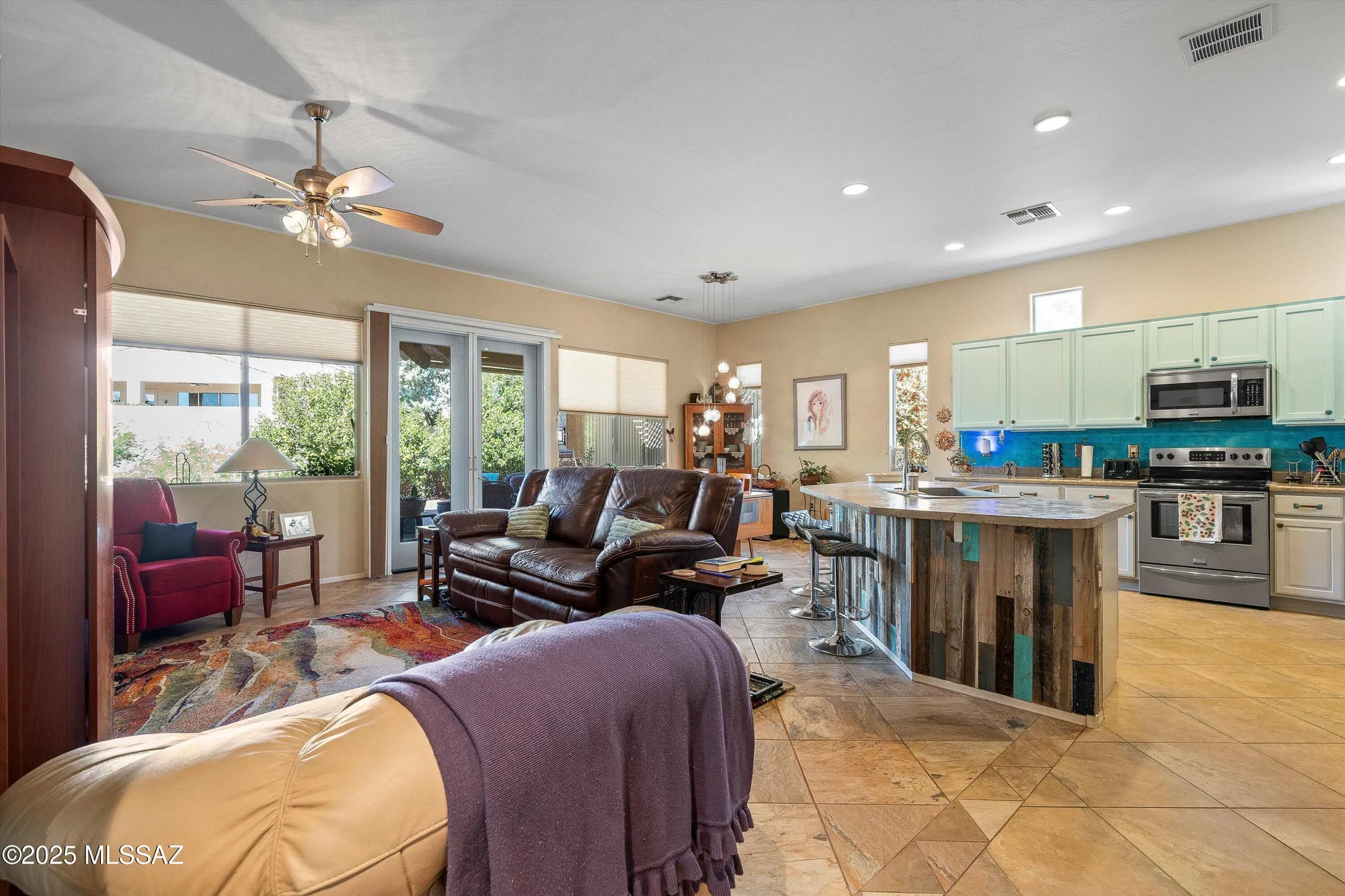 Property Slideshow image 6 of 31 | 470 w calle artistica, Green Valley, AZ, 85614