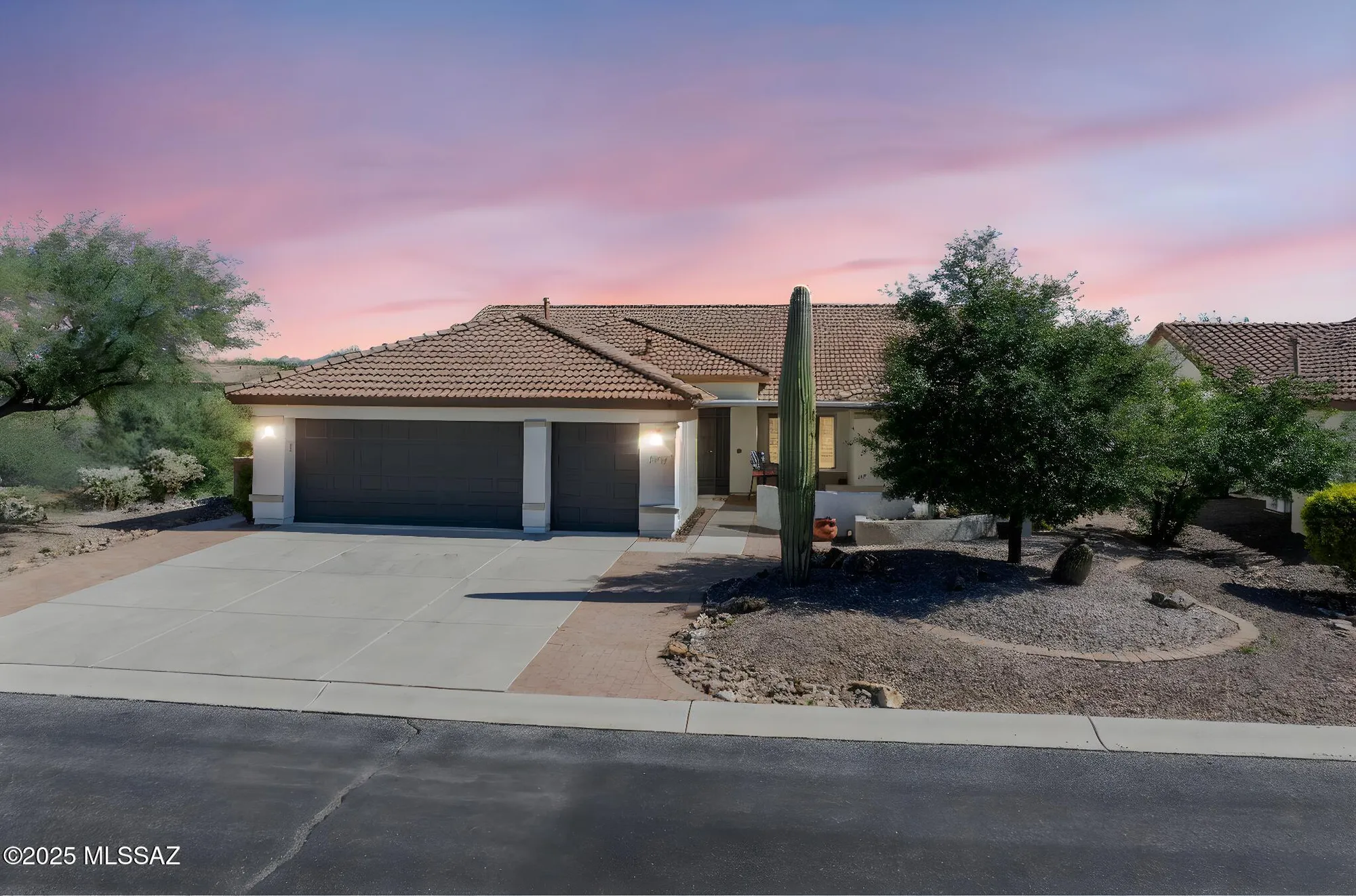 Property Slideshow image 1 of 50 | 1530 n miranda ln, Green Valley, AZ, 85614