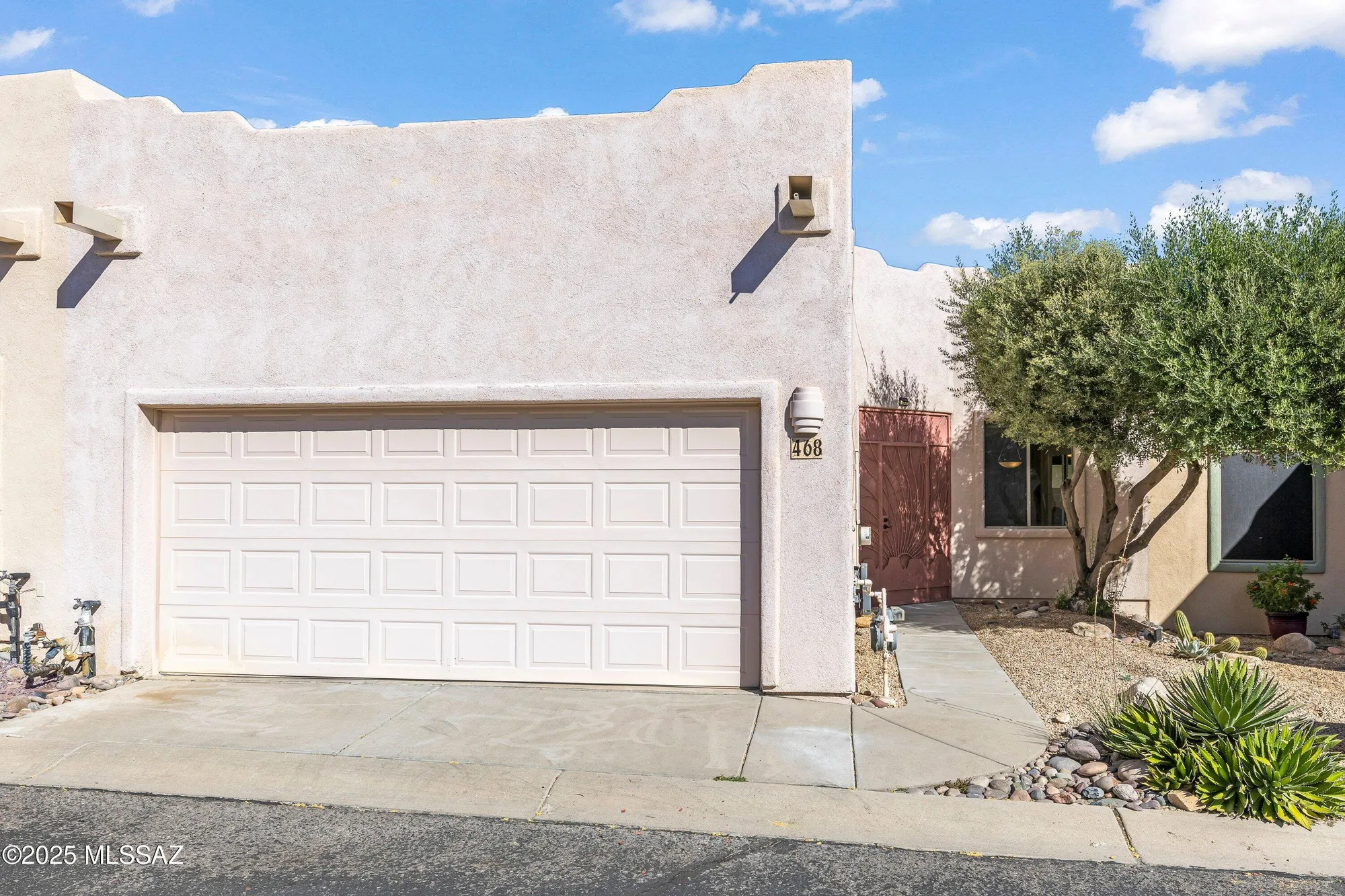 Property Slideshow image 1 of 32 | 468 w windham blvd, Green Valley, AZ, 85614