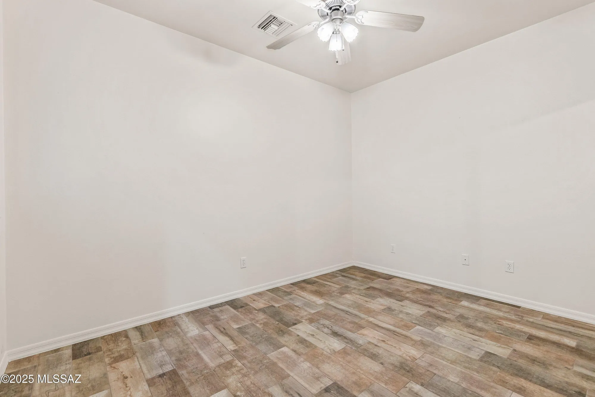 Property Slideshow image 19 of 32 | 468 w windham blvd, Green Valley, AZ, 85614