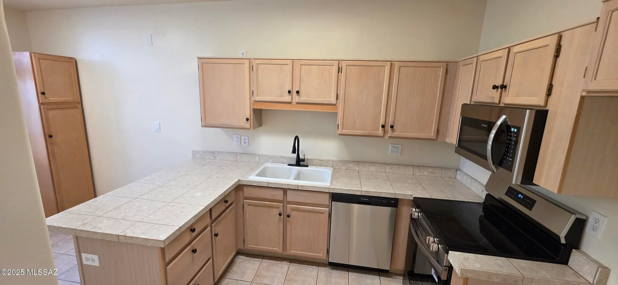 Property Slideshow image 3 of 24 | 1809 n rio yaqui, Green Valley, AZ, 85614