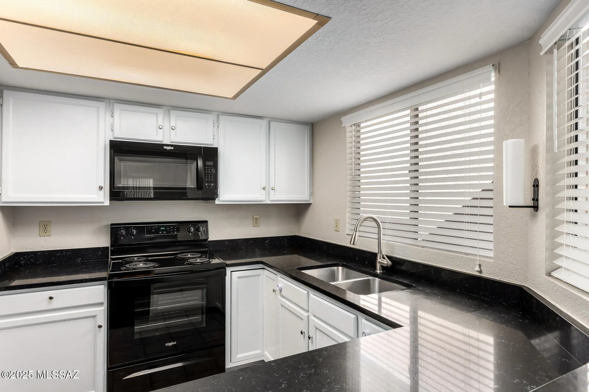 Property Slideshow image 12 of 35 | 1665 n rio yaqui, Green Valley, AZ, 85614