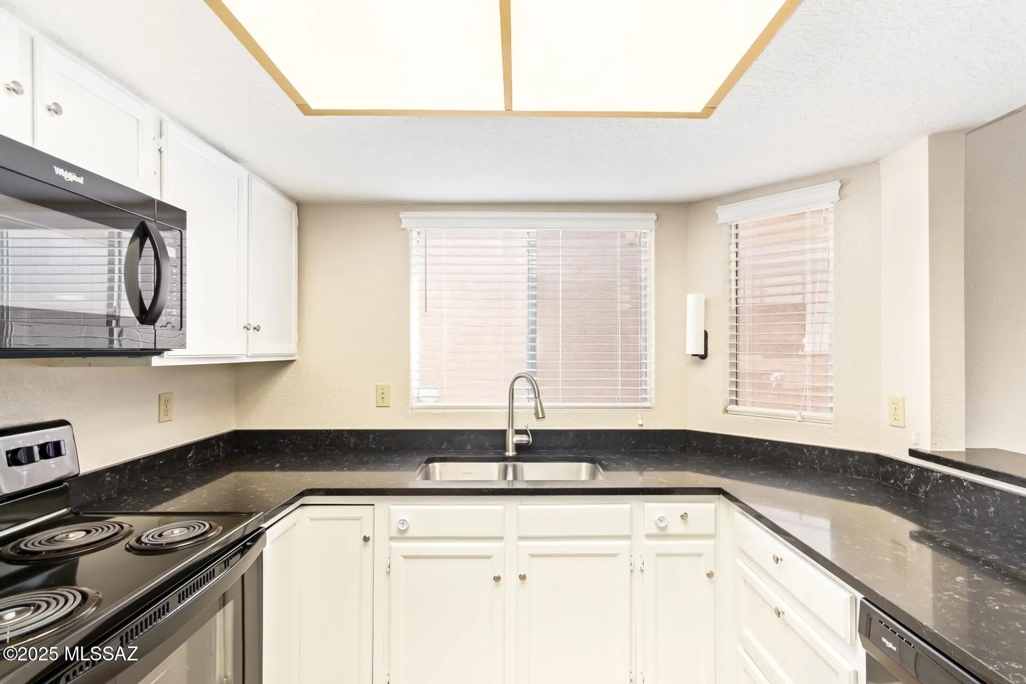 Property Slideshow image 9 of 35 | 1665 n rio yaqui, Green Valley, AZ, 85614