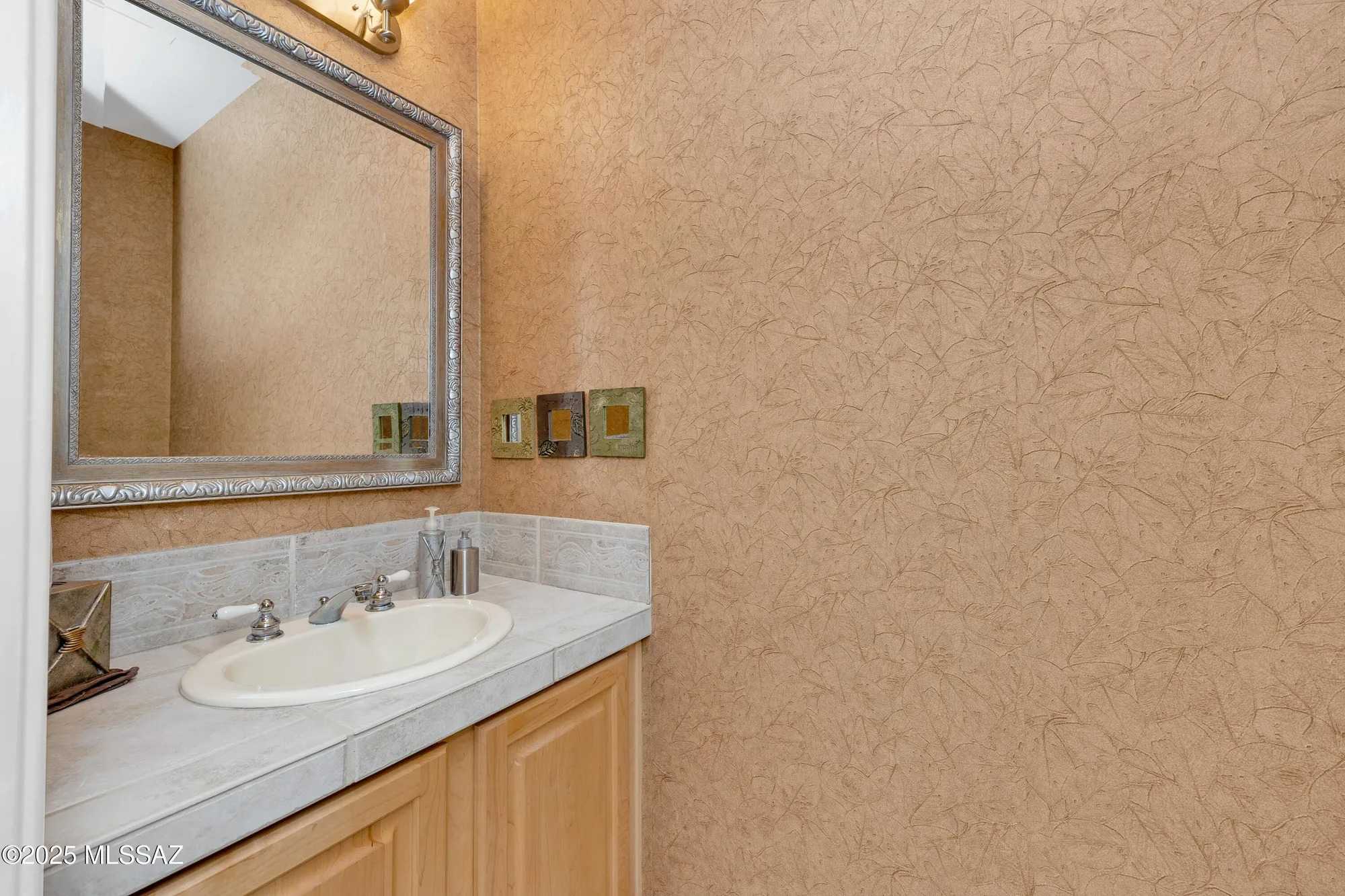 Property Slideshow image 23 of 49 | 62239 e iron crest dr, Saddlebrooke, AZ, 85739