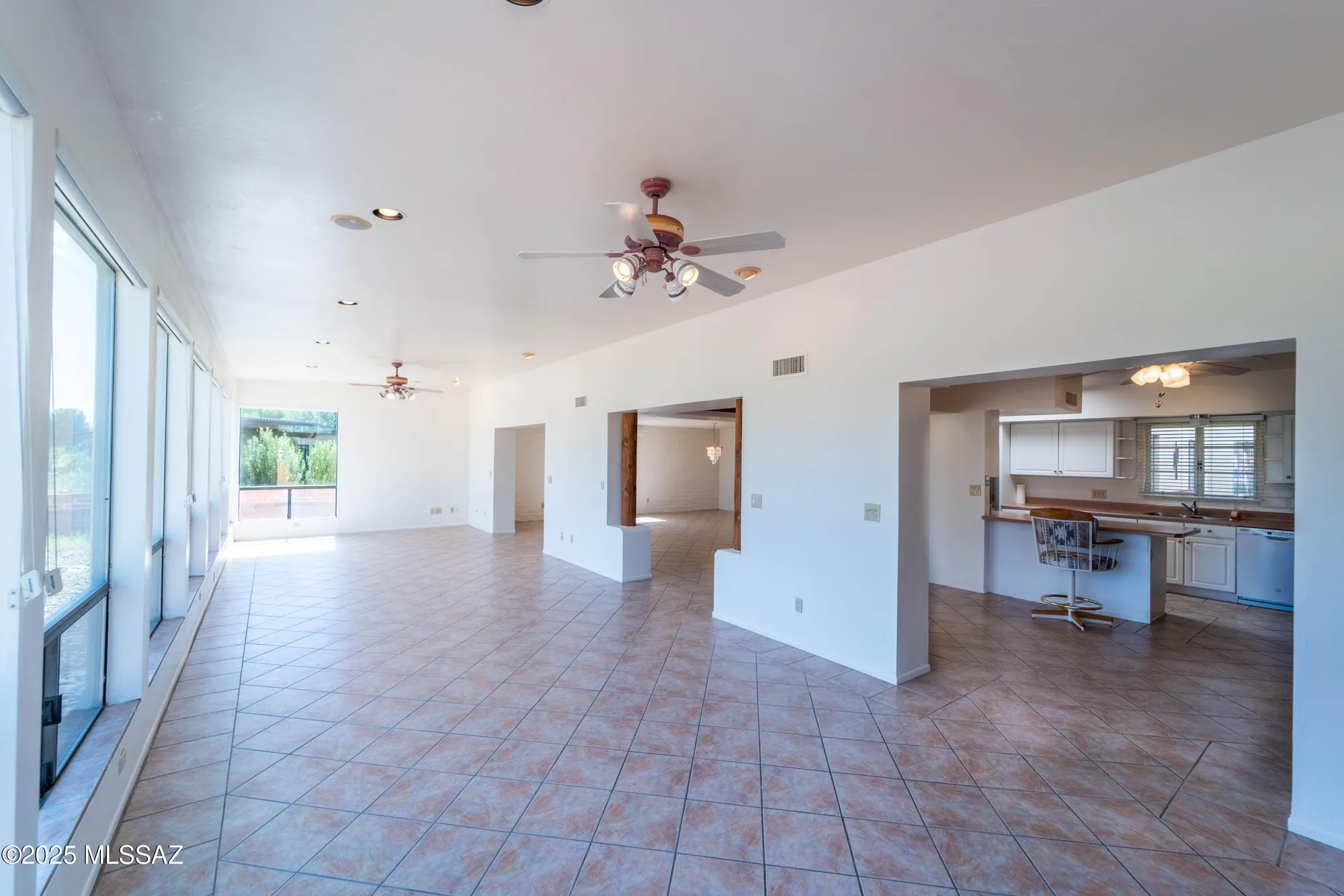 Property Slideshow image 8 of 32 | 432 e los rincones, Green Valley, AZ, 85614