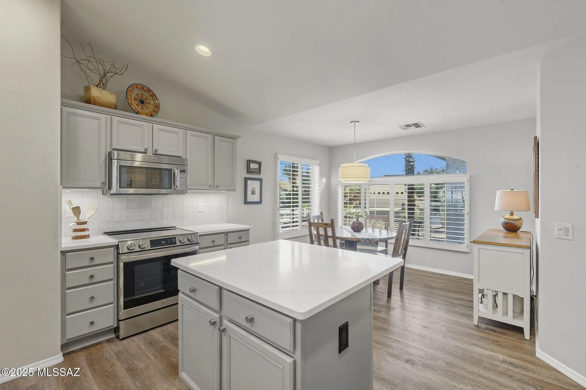 Property Slideshow image 13 of 46 | 1950 e desert lark pass, Green Valley, AZ, 85614