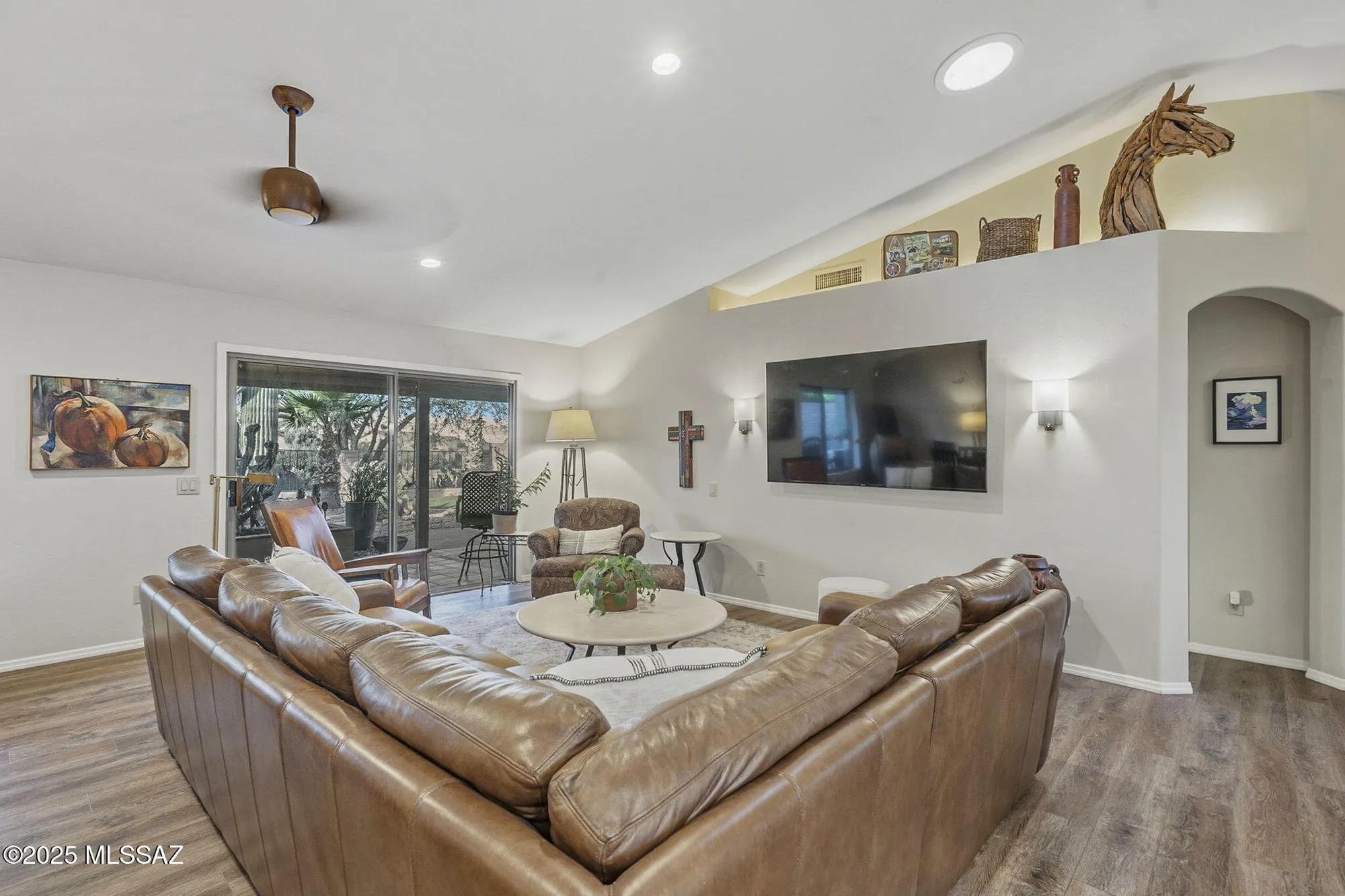 Property Slideshow image 10 of 46 | 1950 e desert lark pass, Green Valley, AZ, 85614