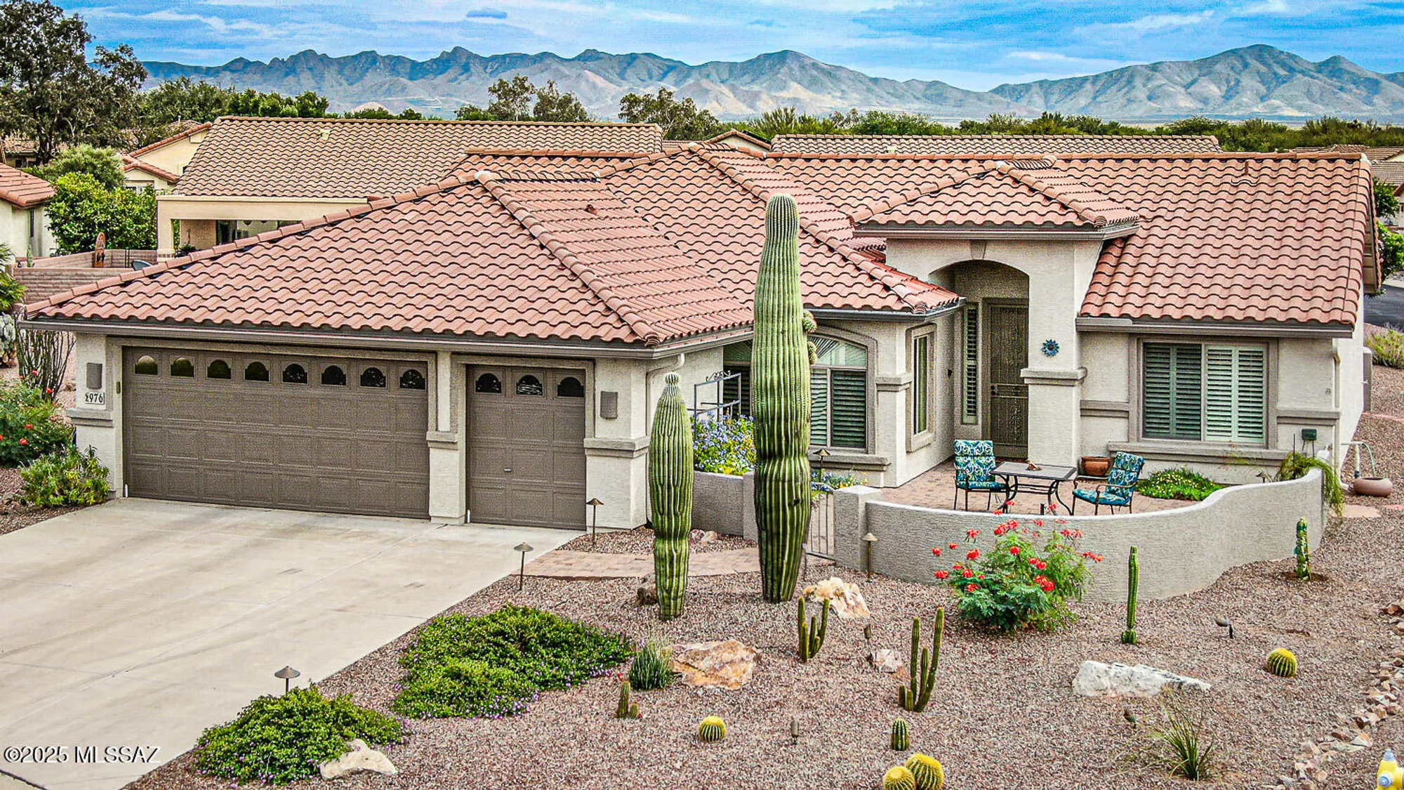 Property Slideshow image 1 of 51 | 976 n night heron dr, Green Valley, AZ, 85614