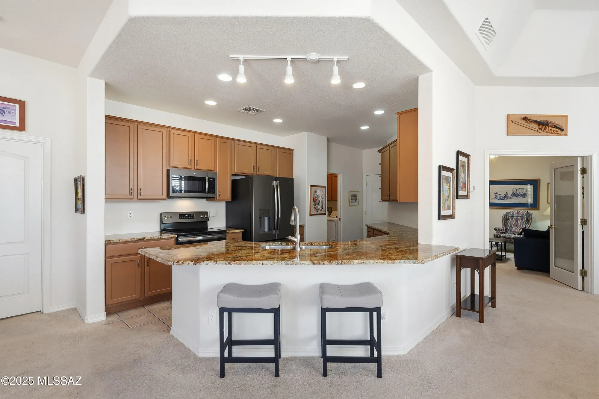 Property Slideshow image 4 of 35 | 13401 n rancho vistoso blvd unit 137, Oro Valley, AZ, 85755