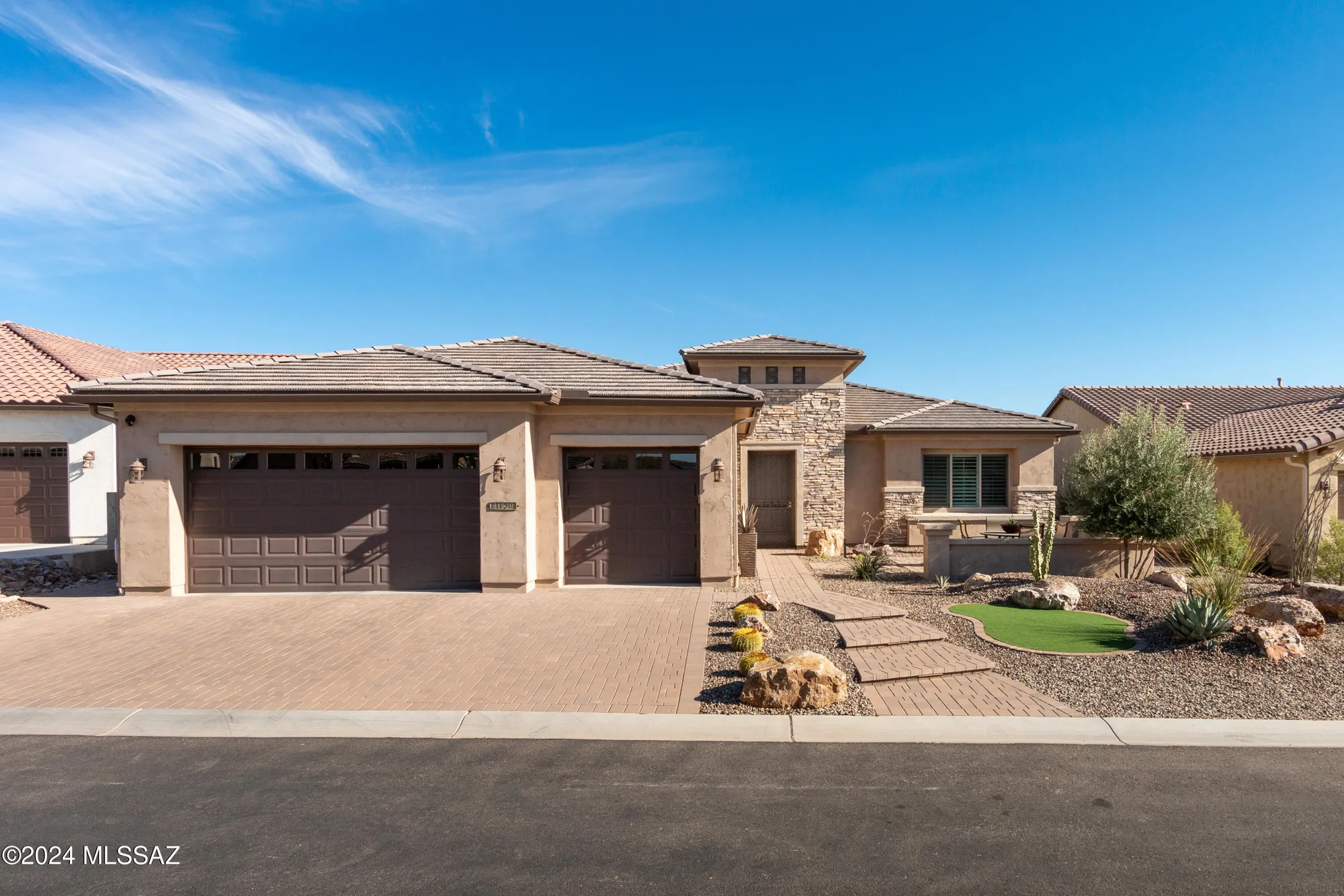 Property Slideshow image 1 of 44 | 61829 e happy jack trl, Oracle, AZ, 85623