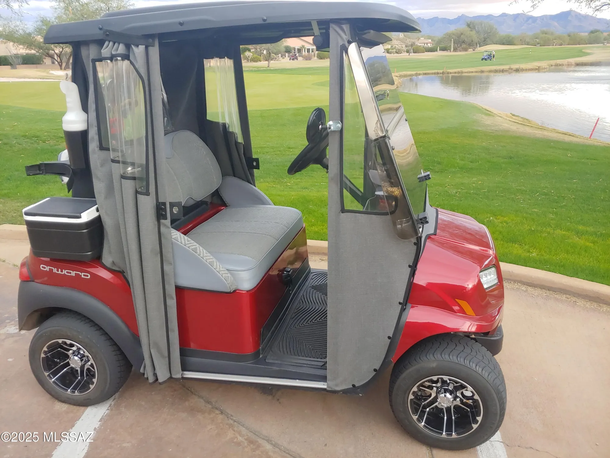 Property Slideshow image 2 of 48 | 1762 e sage thrasher dr, Green Valley, AZ, 85614