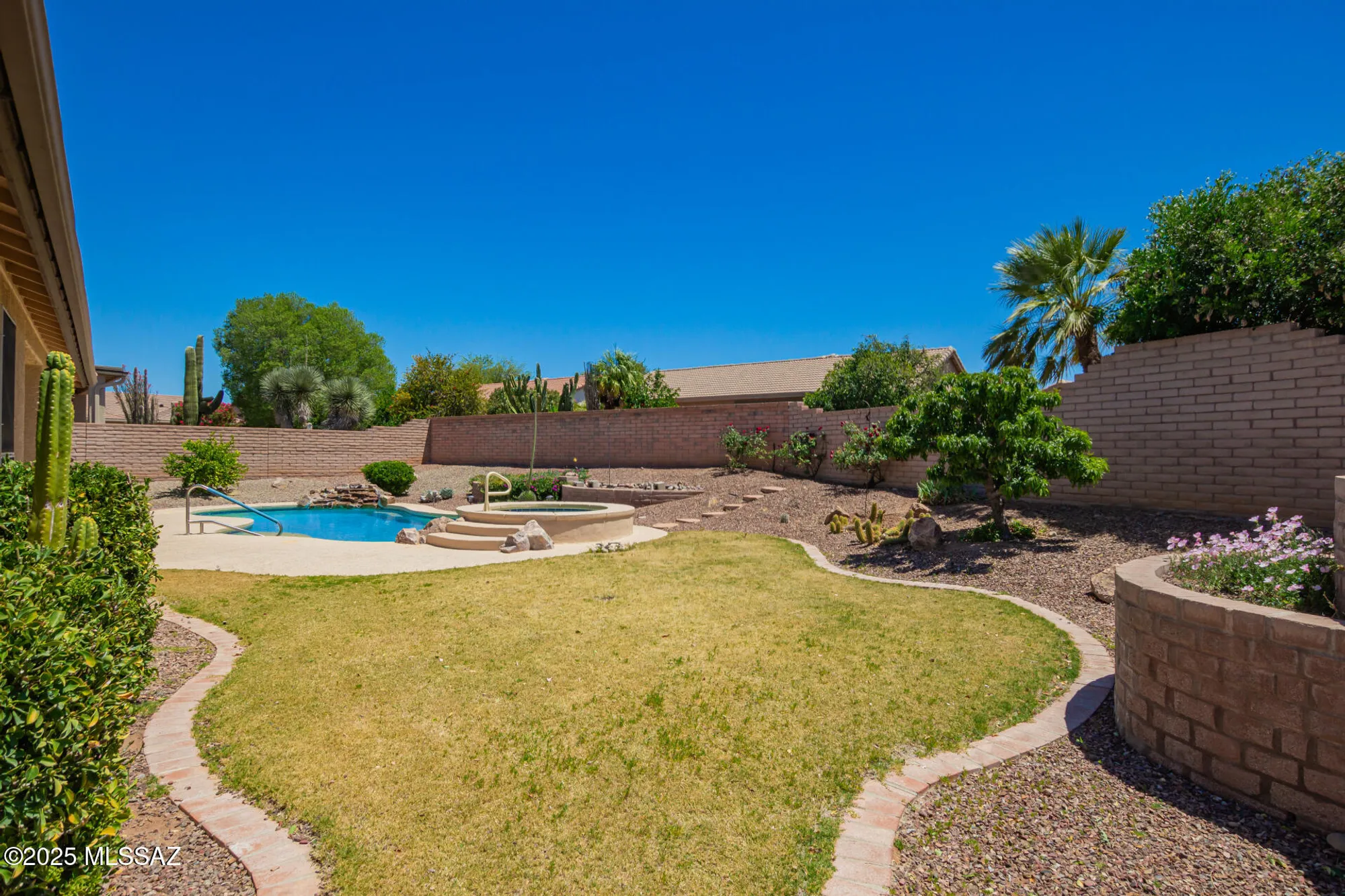 Property Slideshow image 38 of 39 | 2436 e desert pueblo pass, Green Valley, AZ, 85614