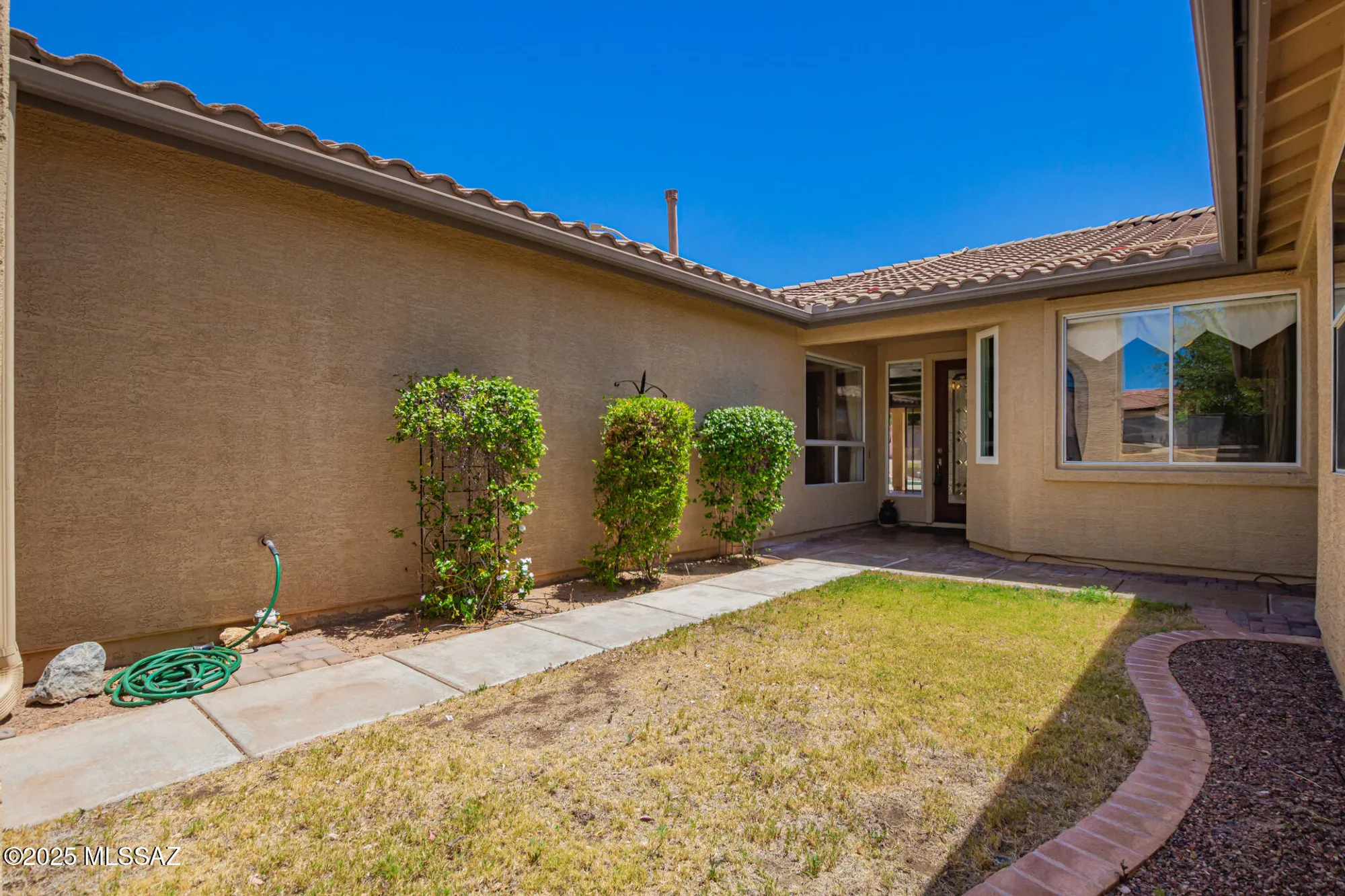 Property Slideshow image 5 of 39 | 2436 e desert pueblo pass, Green Valley, AZ, 85614