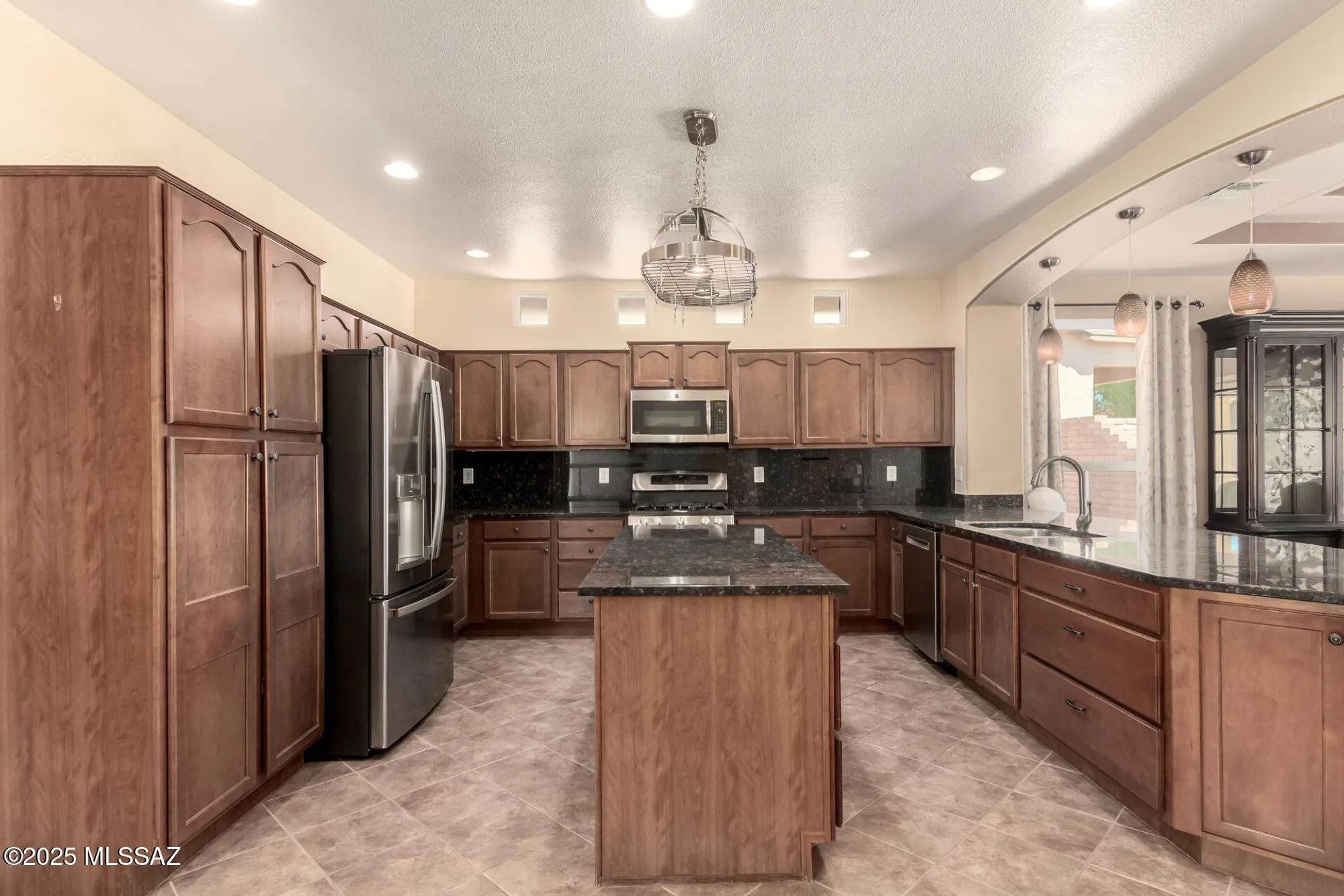 Property Slideshow image 12 of 39 | 2436 e desert pueblo pass, Green Valley, AZ, 85614