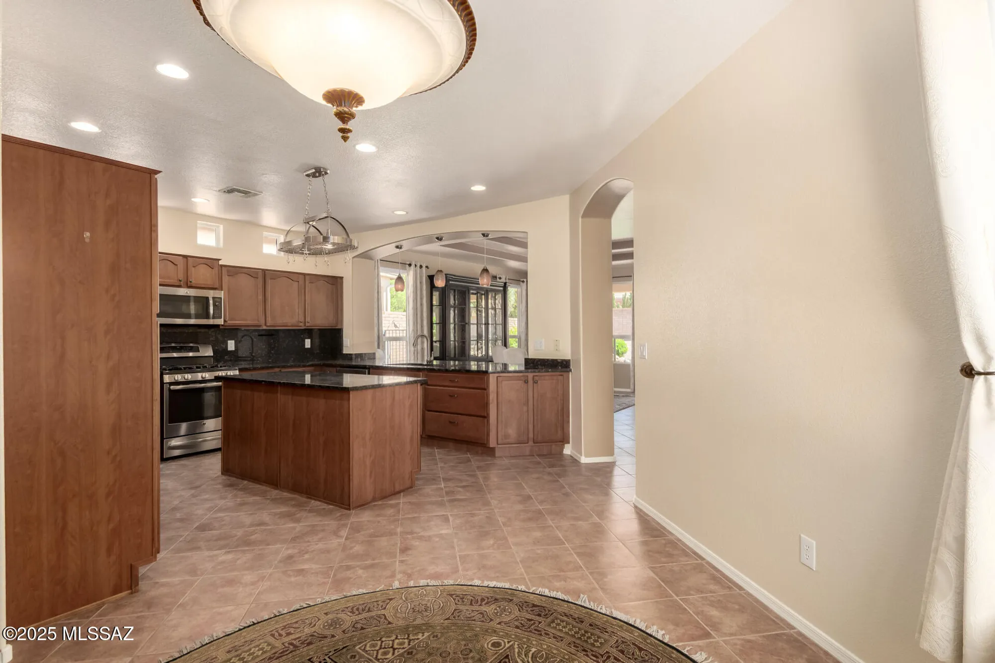 Property Slideshow image 13 of 39 | 2436 e desert pueblo pass, Green Valley, AZ, 85614