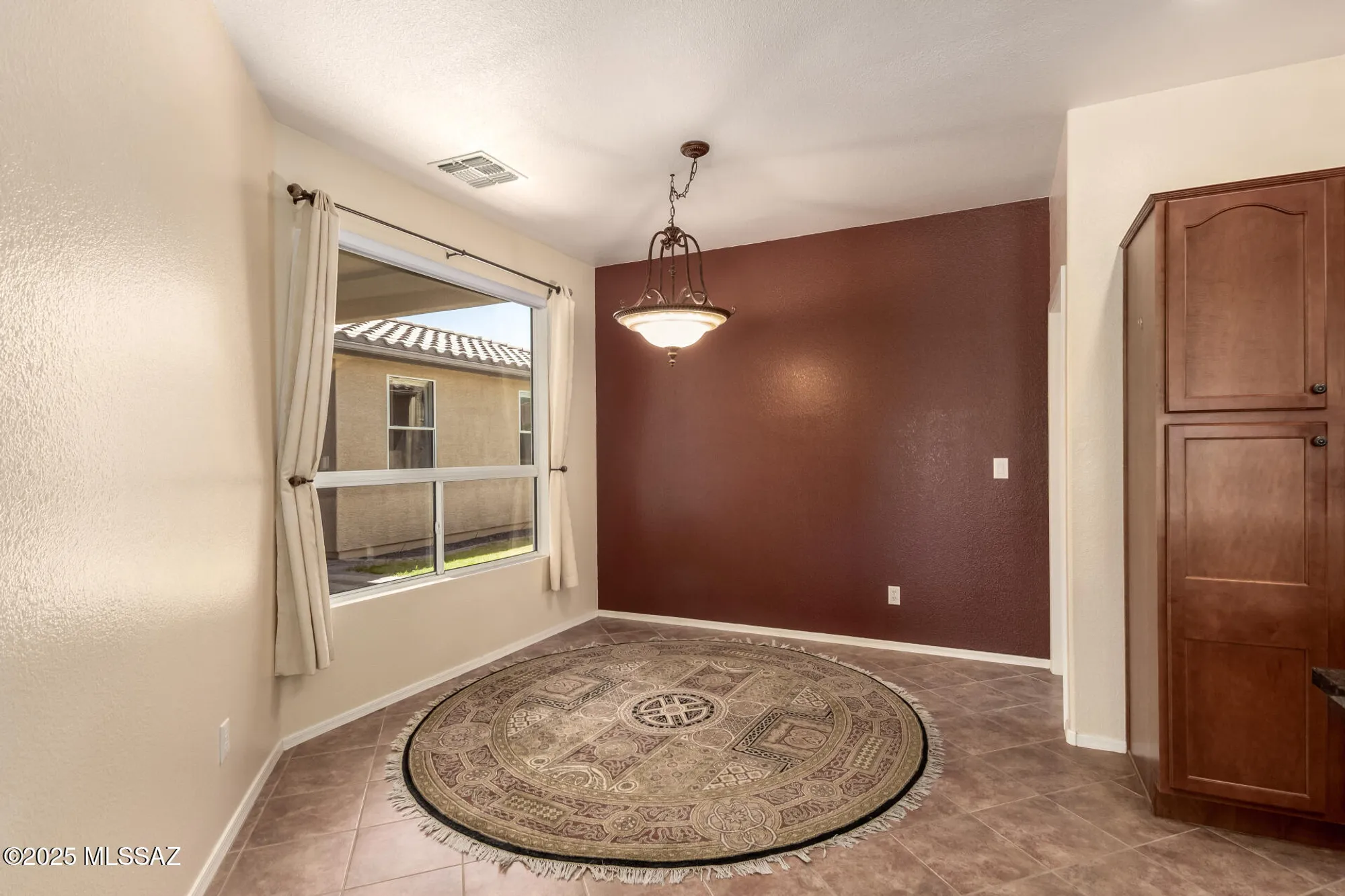 Property Slideshow image 14 of 39 | 2436 e desert pueblo pass, Green Valley, AZ, 85614