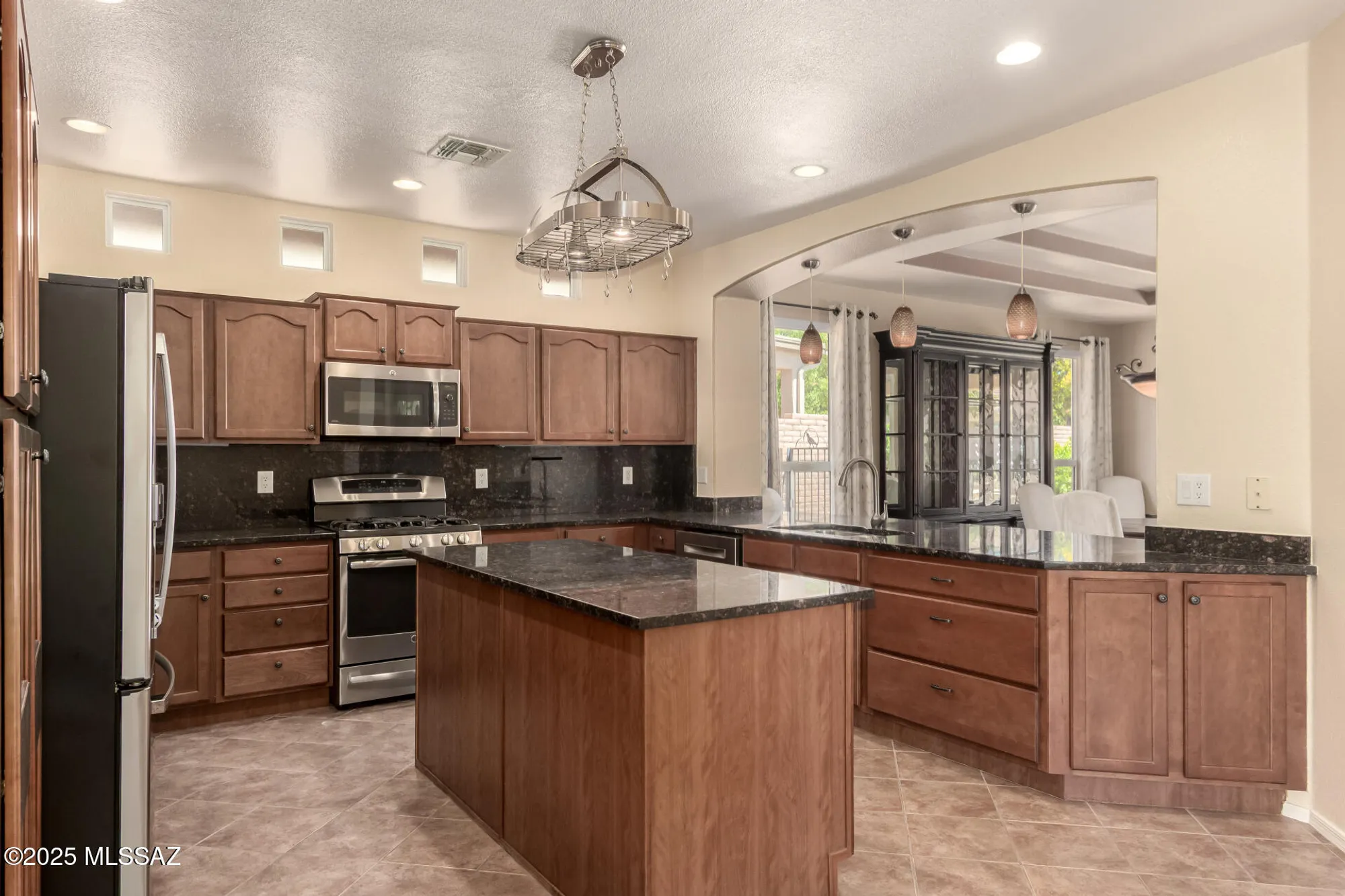 Property Slideshow image 15 of 39 | 2436 e desert pueblo pass, Green Valley, AZ, 85614