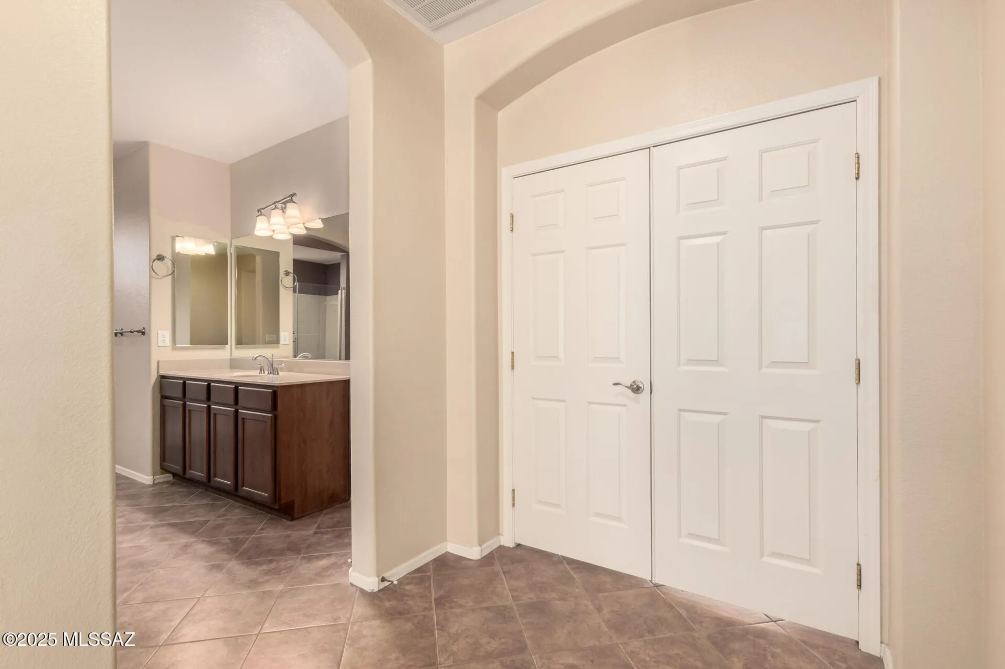 Property Slideshow image 22 of 39 | 2436 e desert pueblo pass, Green Valley, AZ, 85614