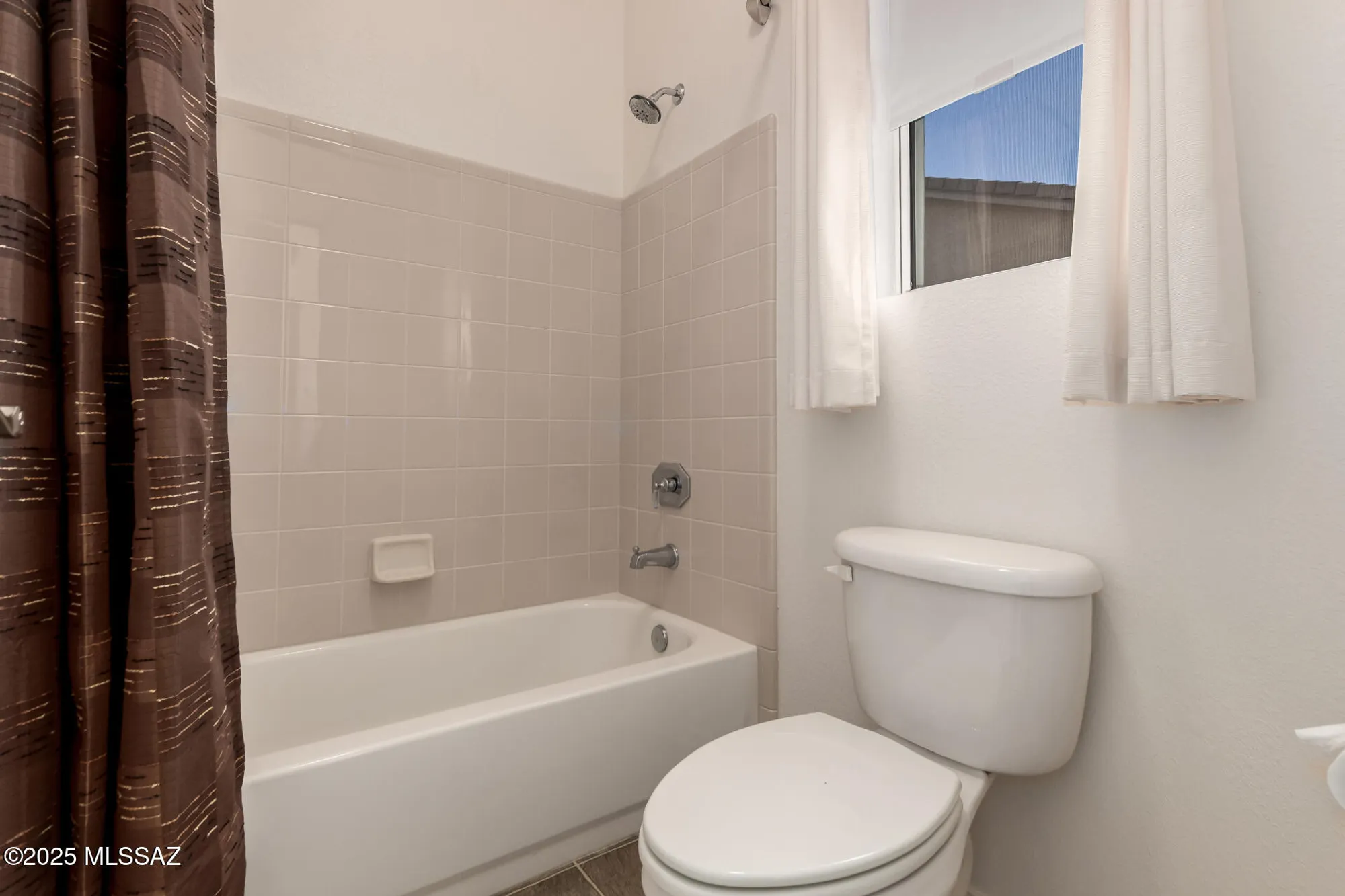Property Slideshow image 32 of 39 | 2436 e desert pueblo pass, Green Valley, AZ, 85614