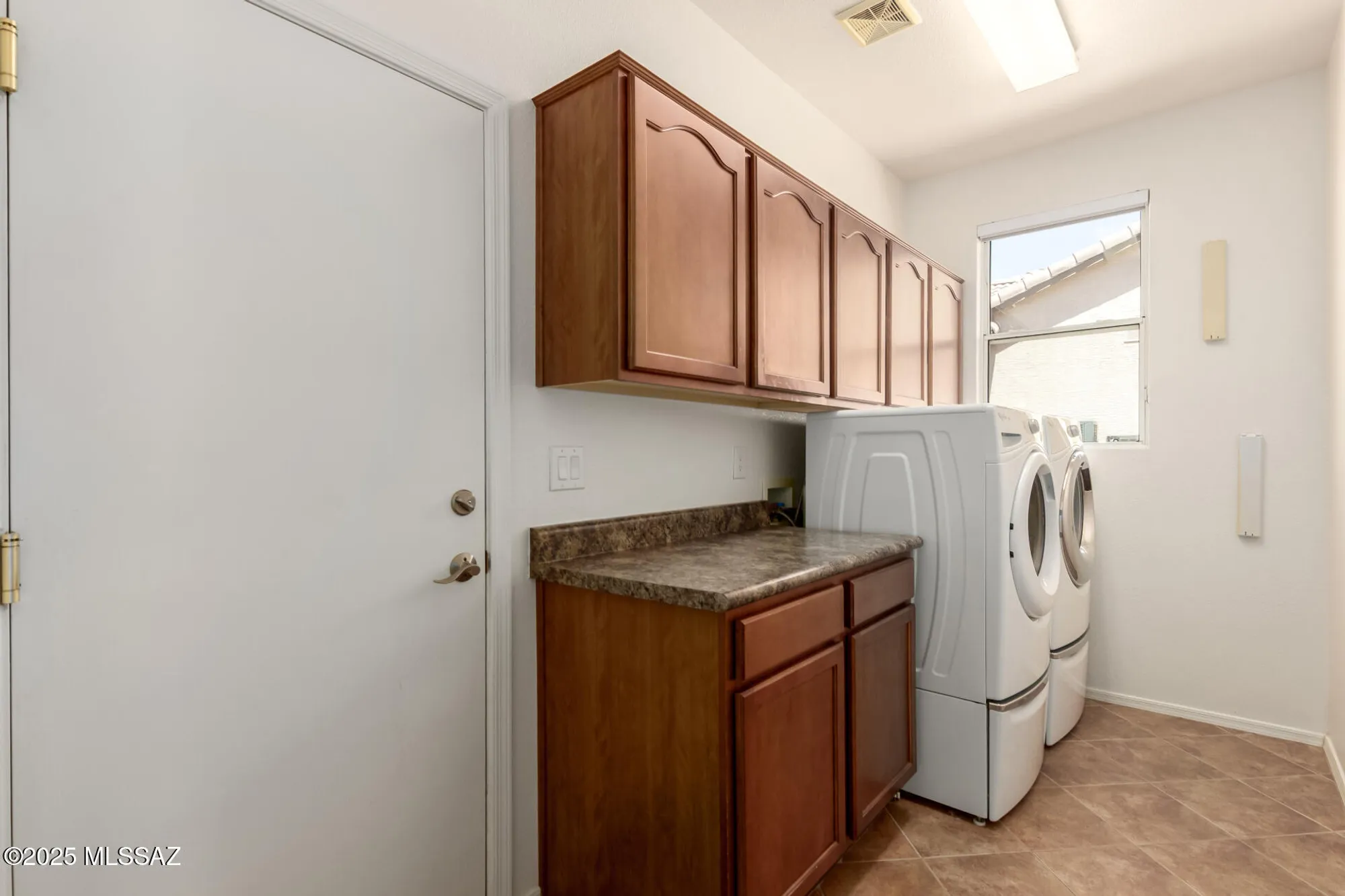 Property Slideshow image 27 of 39 | 2436 e desert pueblo pass, Green Valley, AZ, 85614