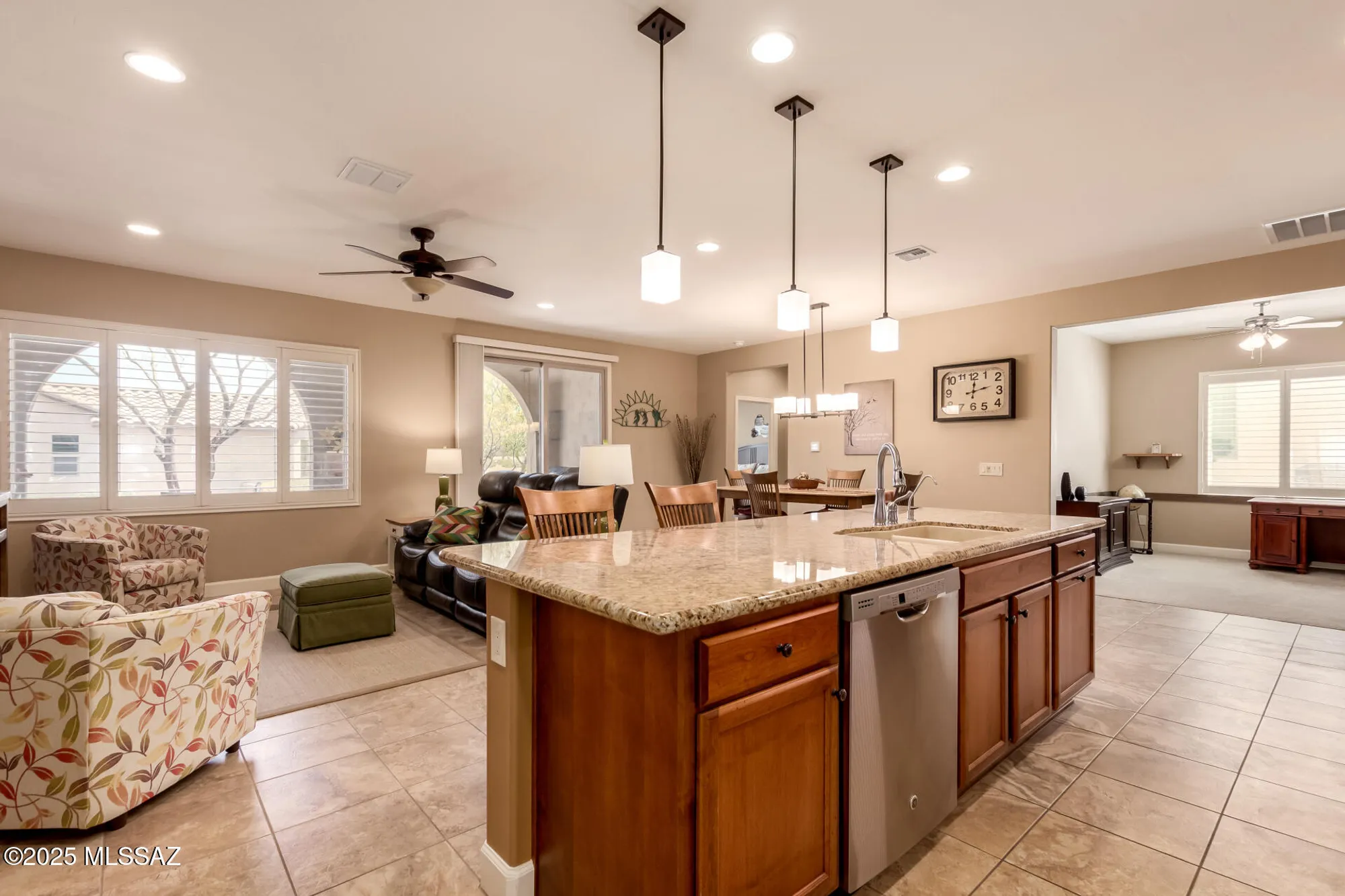 Property Slideshow image 8 of 39 | 838 n broken hills dr, Green Valley, AZ, 85614