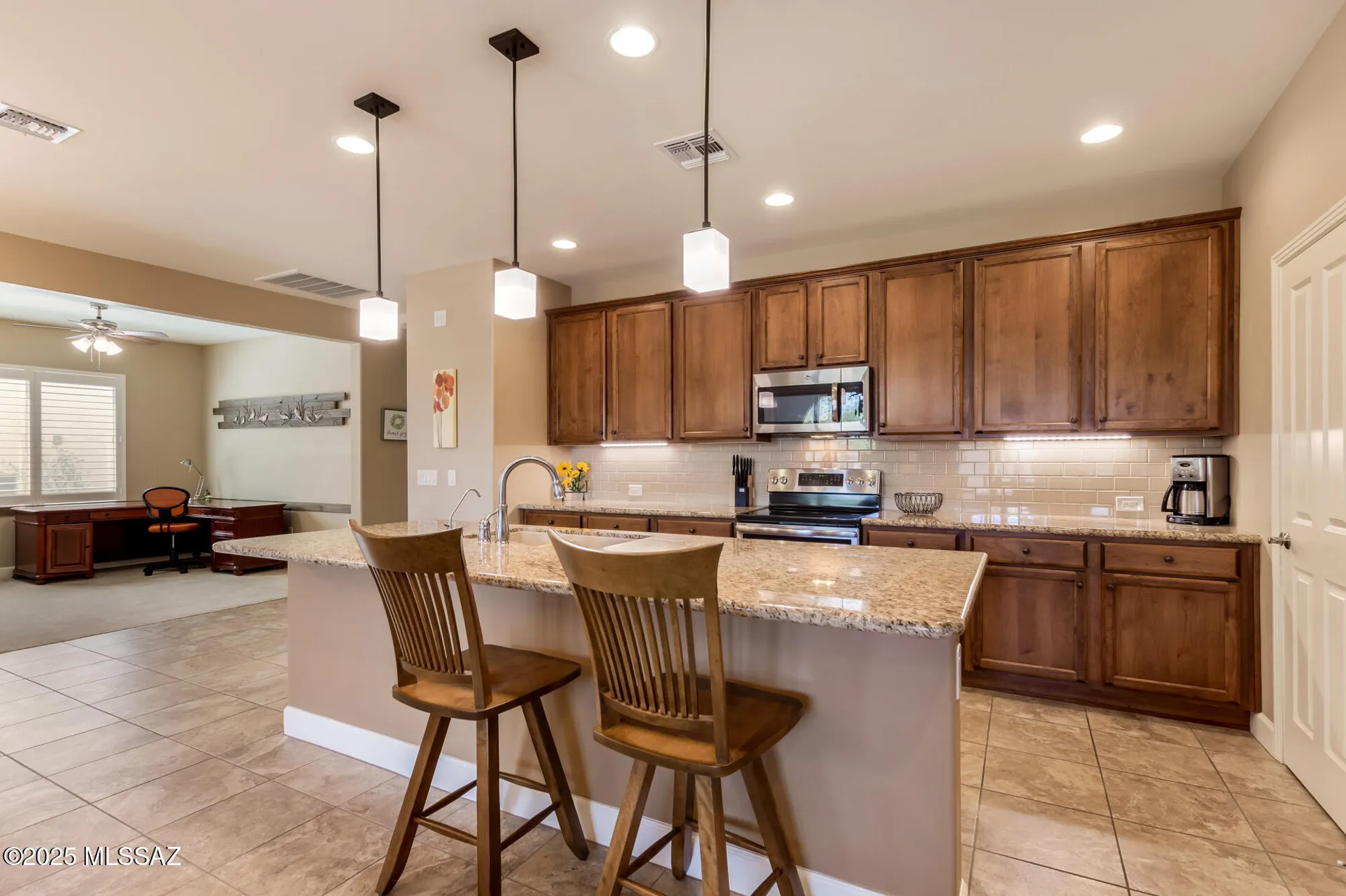 Property Slideshow image 11 of 39 | 838 n broken hills dr, Green Valley, AZ, 85614