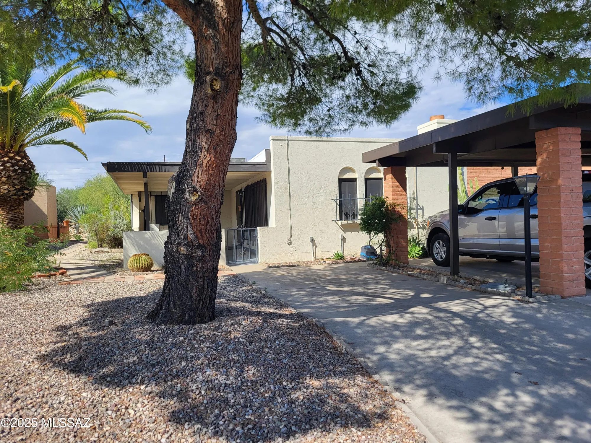 Property Slideshow image 1 of 25 | 237 n calle del diablo, Green Valley, AZ, 85614
