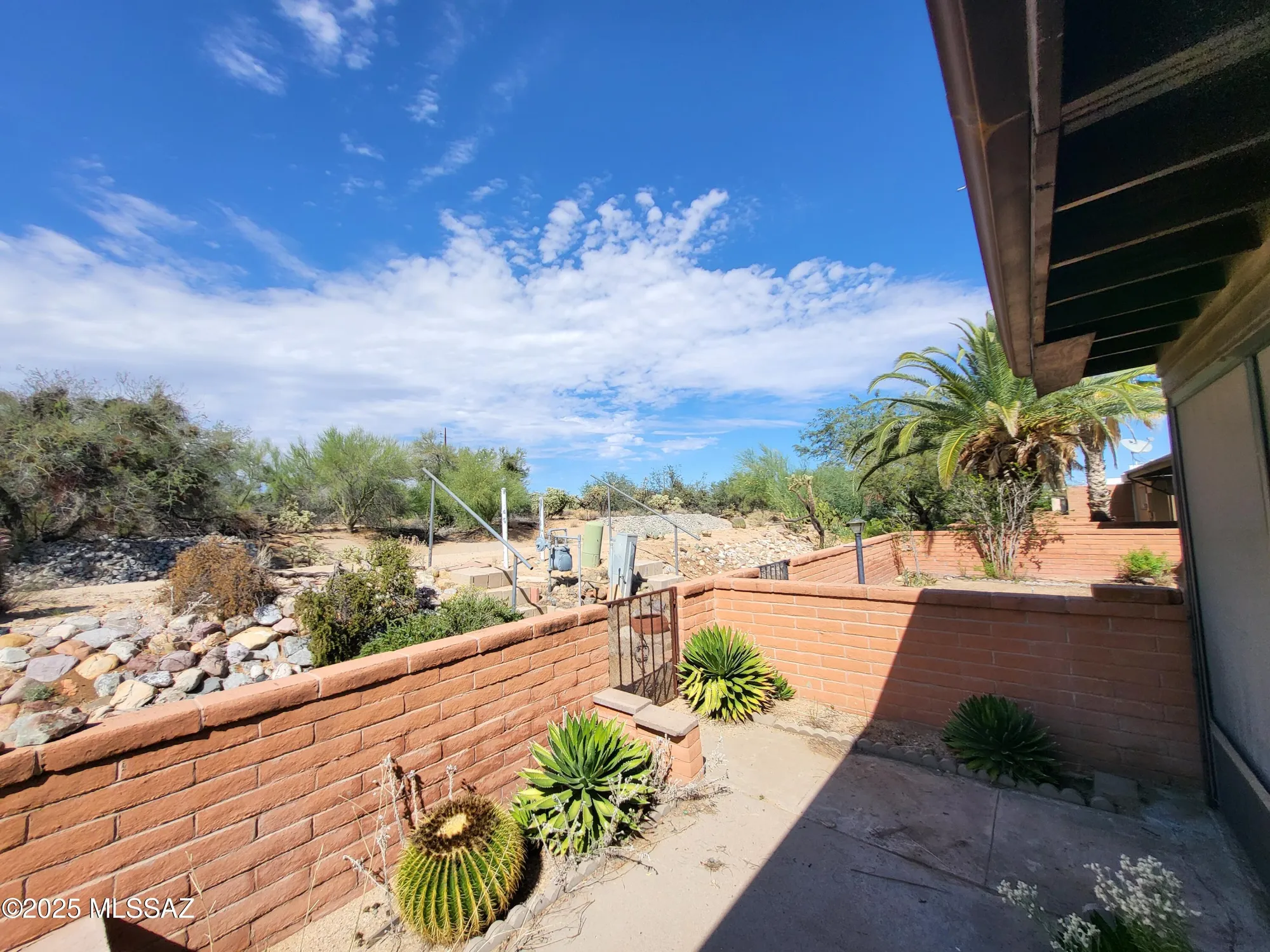 Property Slideshow image 22 of 25 | 237 n calle del diablo, Green Valley, AZ, 85614