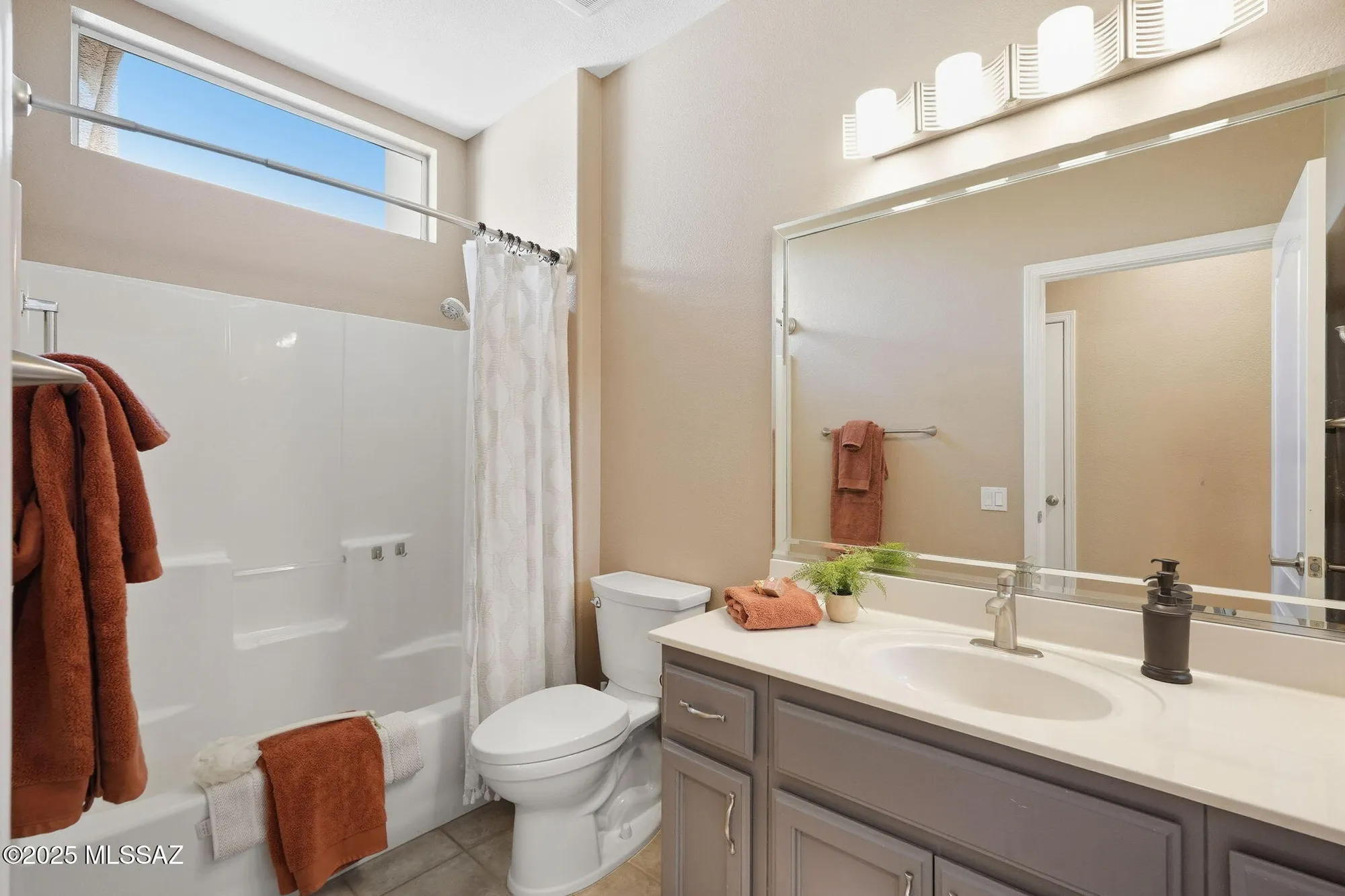 Property Slideshow image 29 of 44 | 2196 e sahuarita wash way, Oro Valley, AZ, 85755