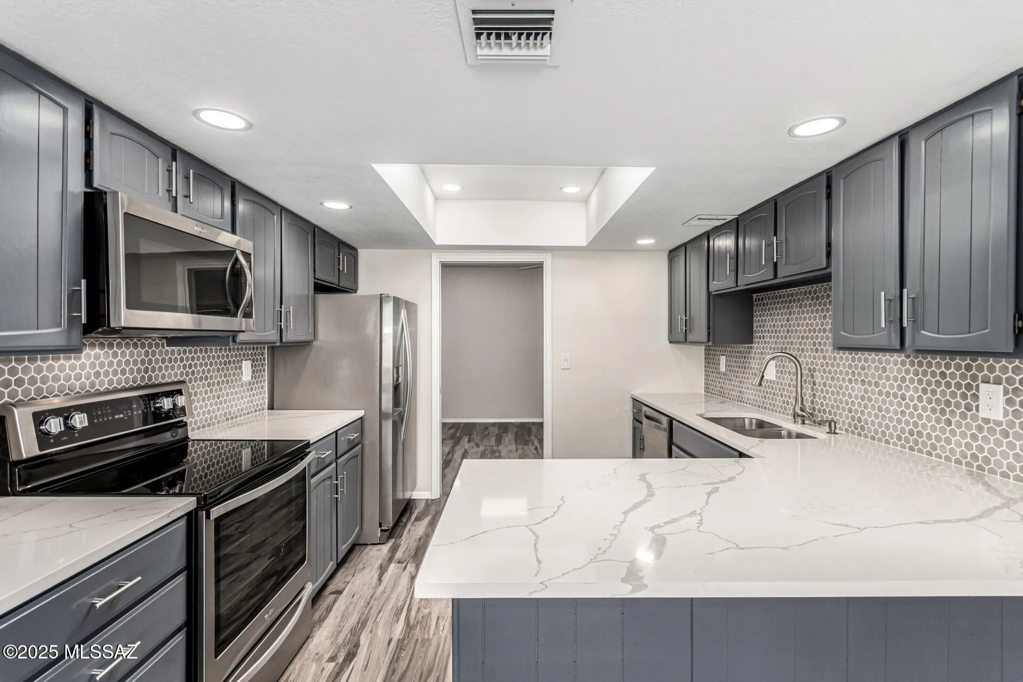 Property Slideshow image 9 of 35 | 230 e paseo de golf, Green Valley, AZ, 85614