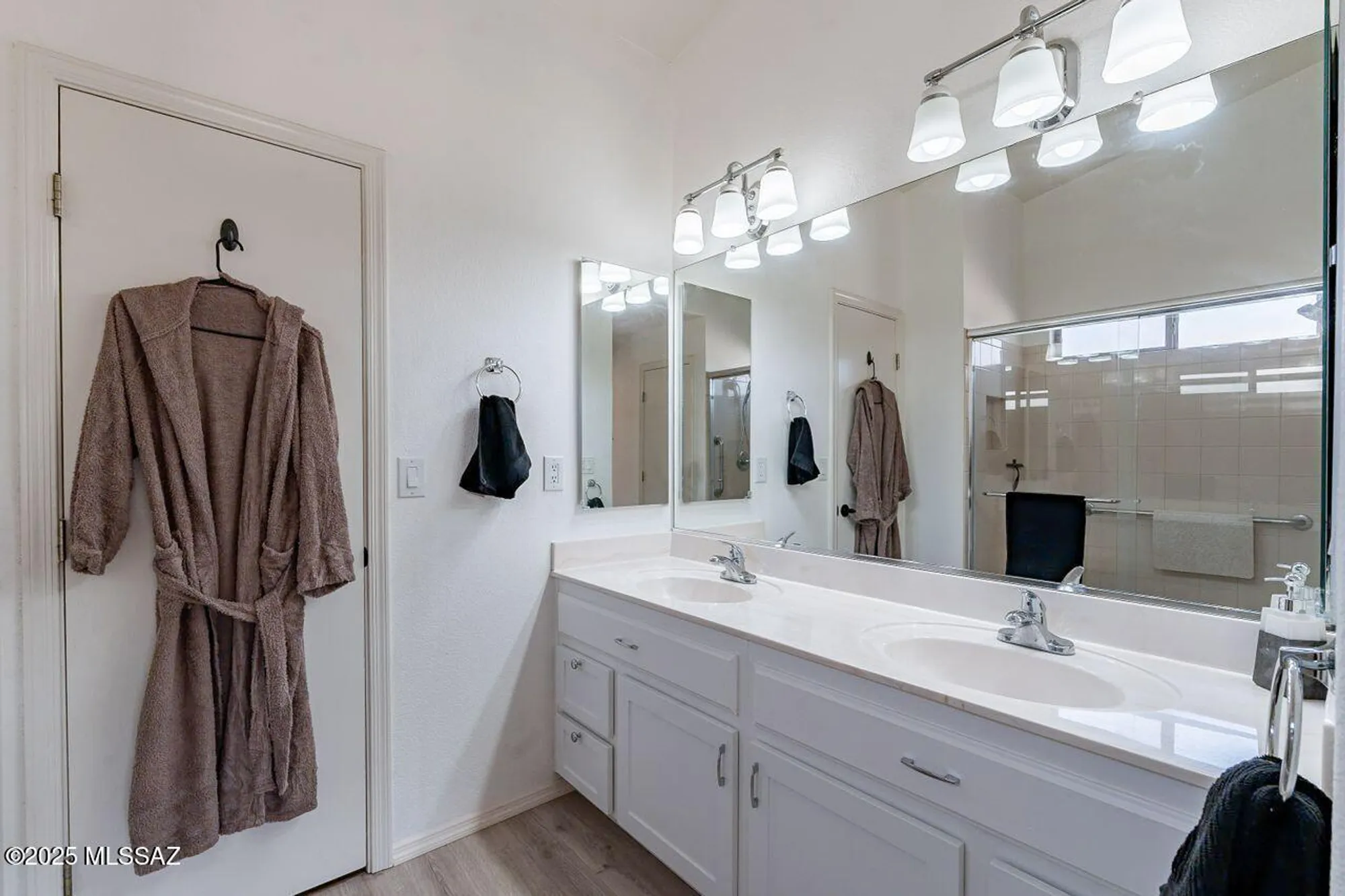 Property Slideshow image 9 of 34 | 36526 s wind crest dr, Tucson, AZ, 85739