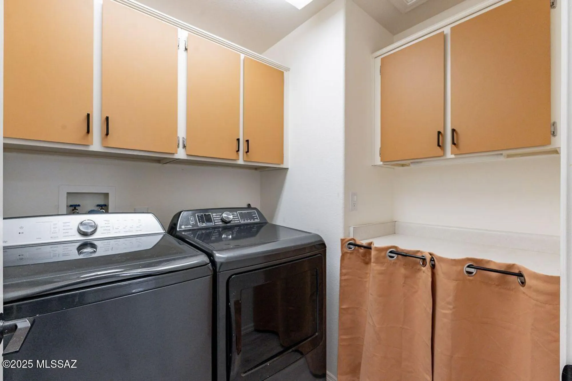 Property Slideshow image 16 of 34 | 36526 s wind crest dr, Tucson, AZ, 85739