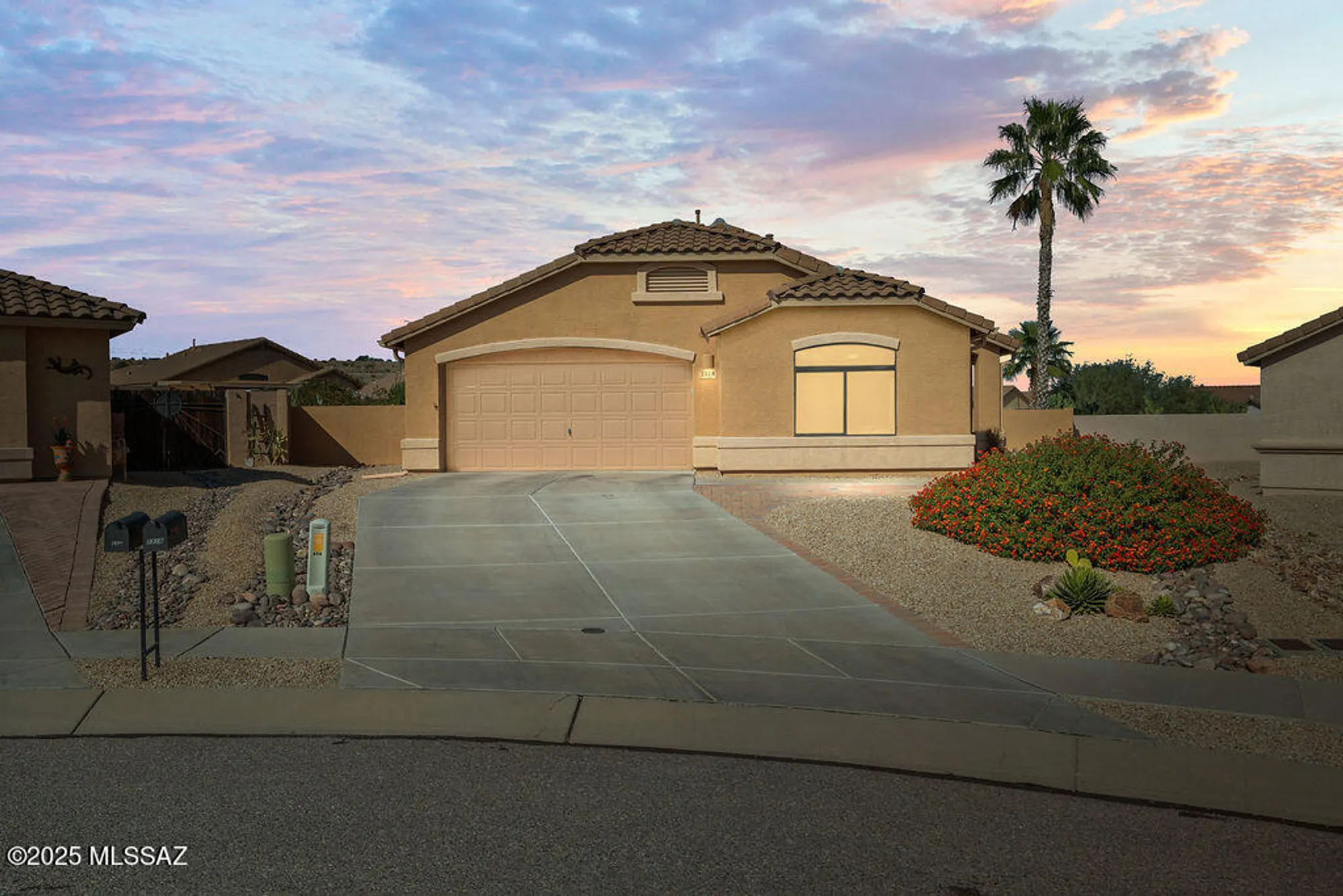 Property Slideshow image 1 of 33 | 1518 n via mazatlan, Green Valley, AZ, 85614