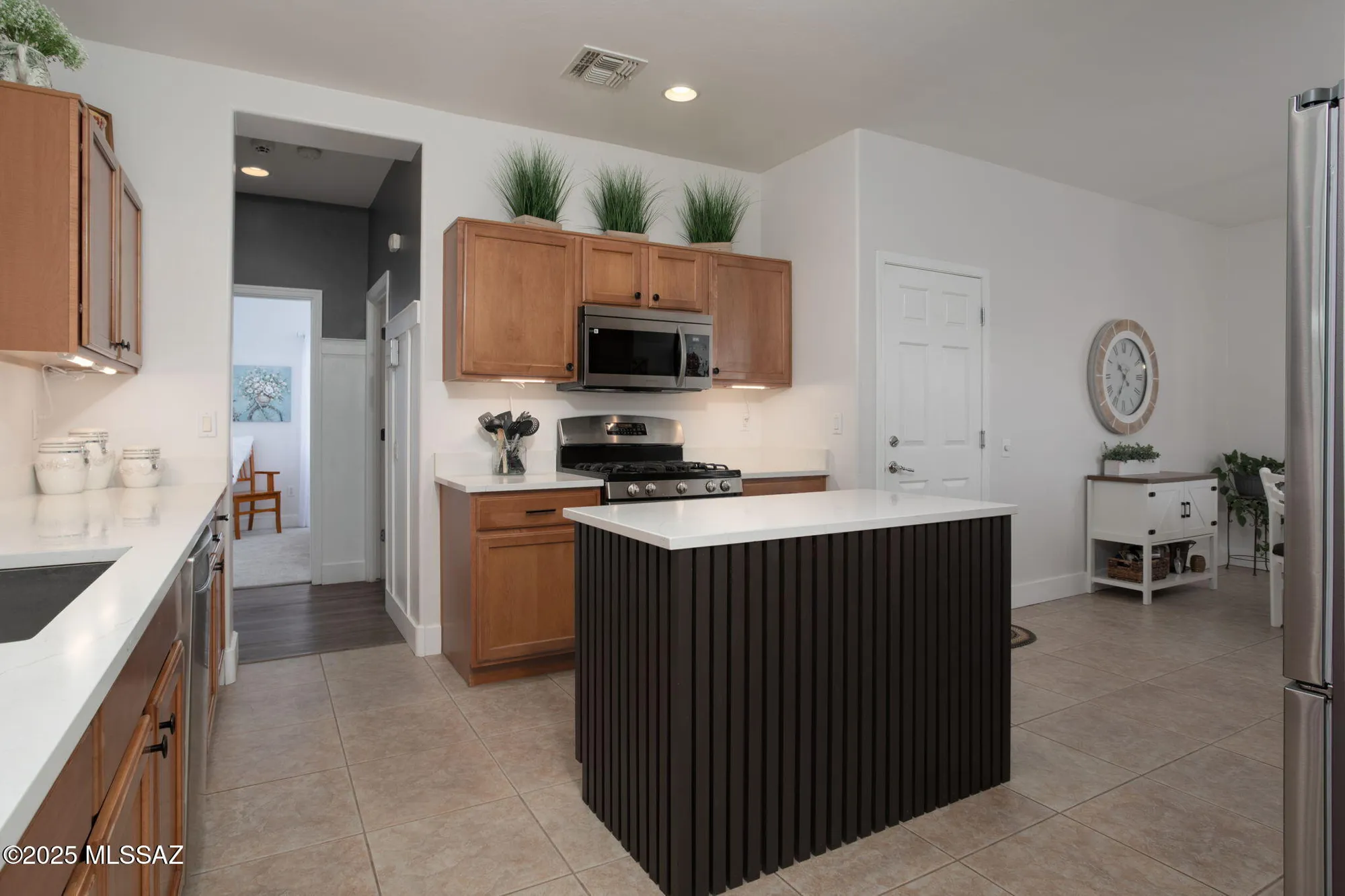 Property Slideshow image 9 of 45 | 965 w calle valenciana, Sahuarita, AZ, 85629