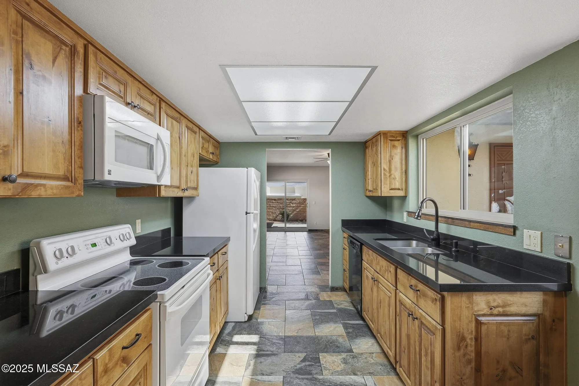 Property Slideshow image 18 of 34 | 375 s placita la paz, Green Valley, AZ, 85614